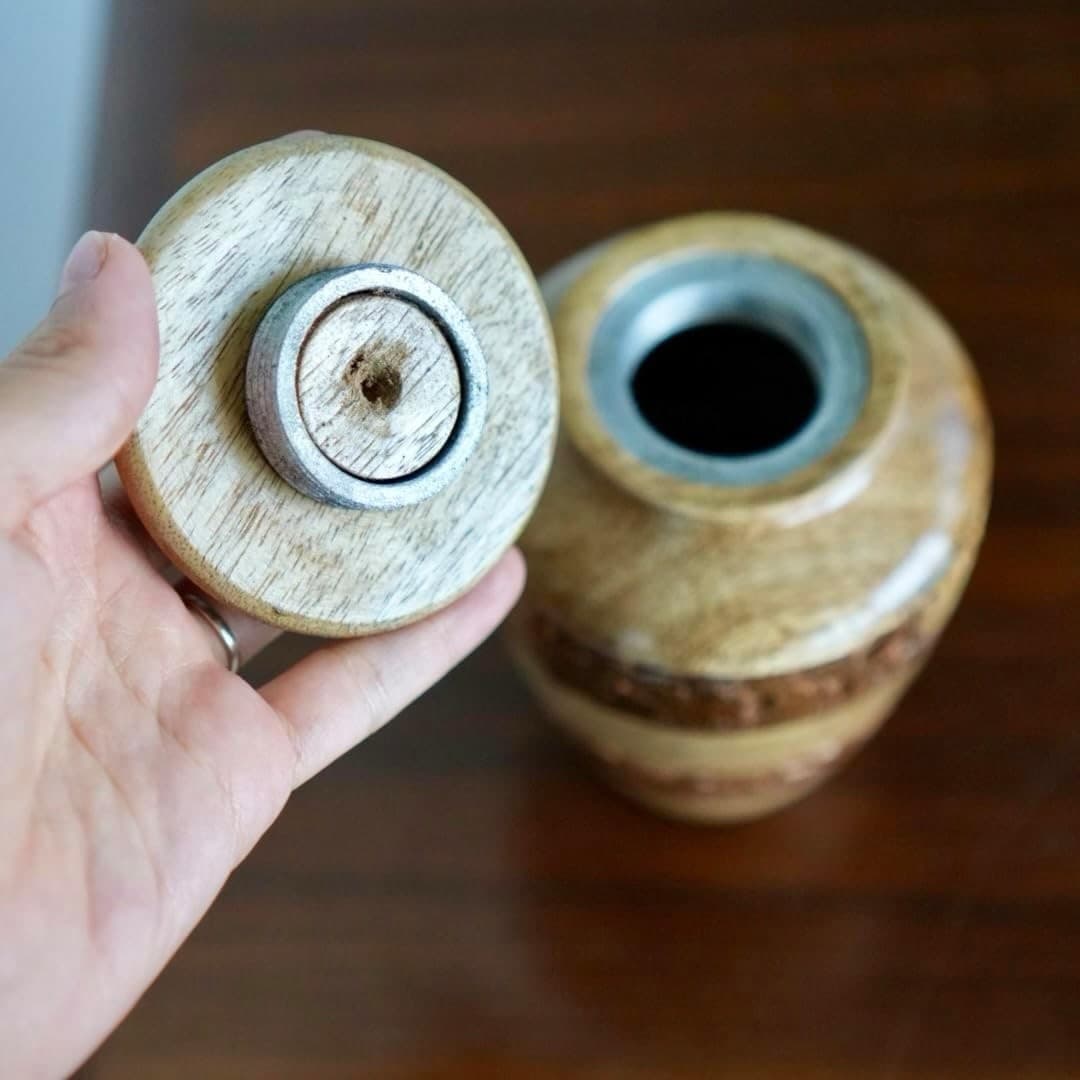 Handcrafted Wooden Cremation Urns for Human Ashes Decorative Pet Urn Mango Wood 5