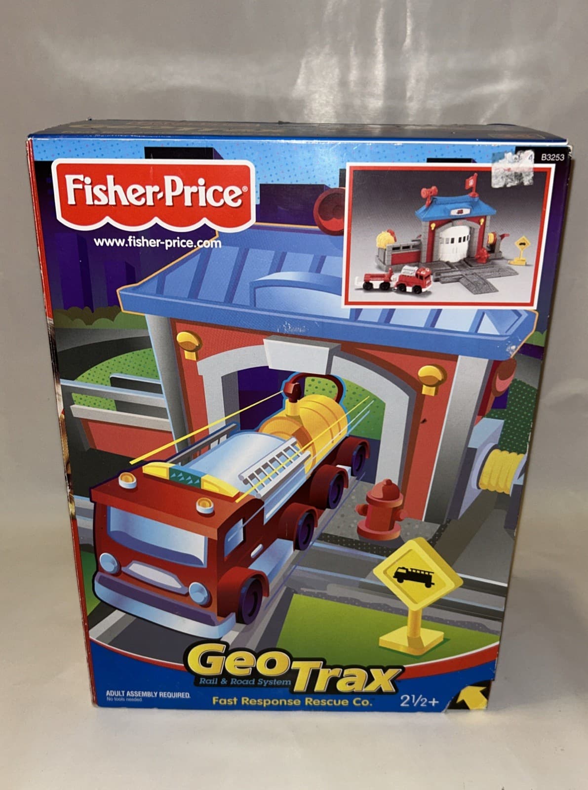 New In Box Fisher Price GeoTrax Fast Response Rescue Co. Fire Station Train Set