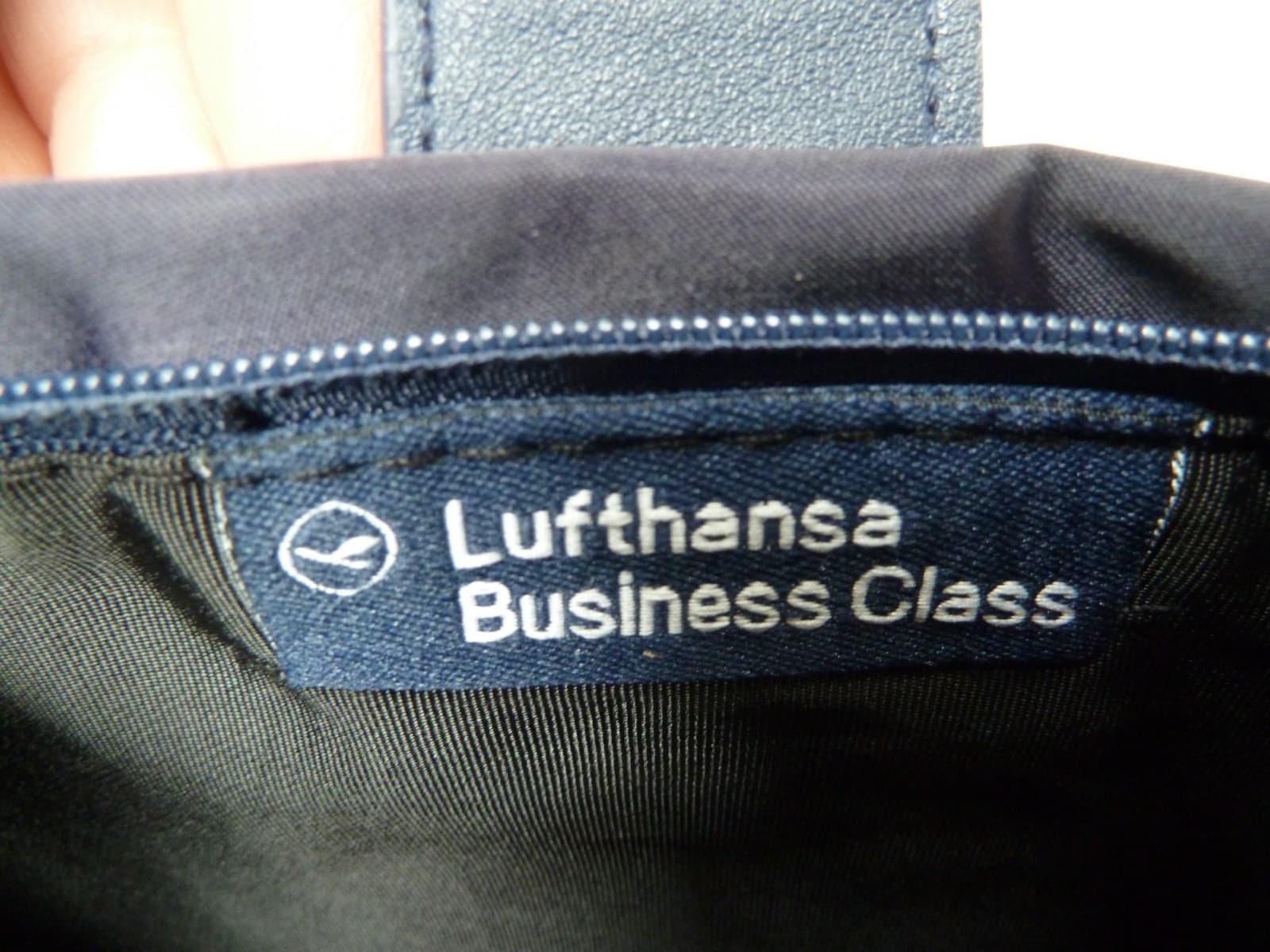 2 Lufthansa Business Class Amenity Travel Kit Sealed Unopened New October 2025 5