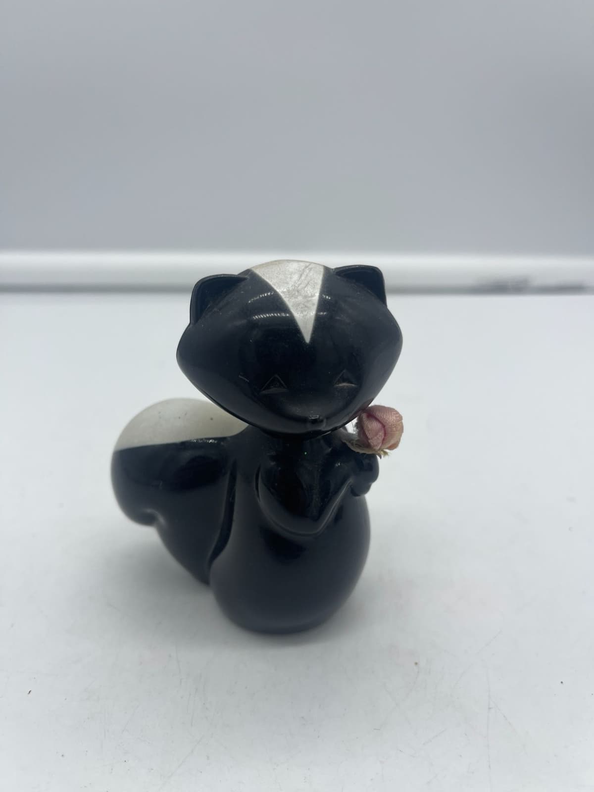 Vintage Avon Cute Skunk Perfume Bottle Figurine