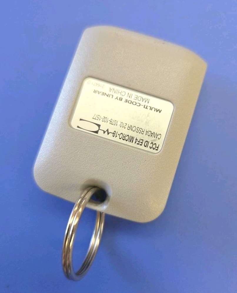 USED Linear EF4 Micro-10 Multicode Keyring Transmitter 2