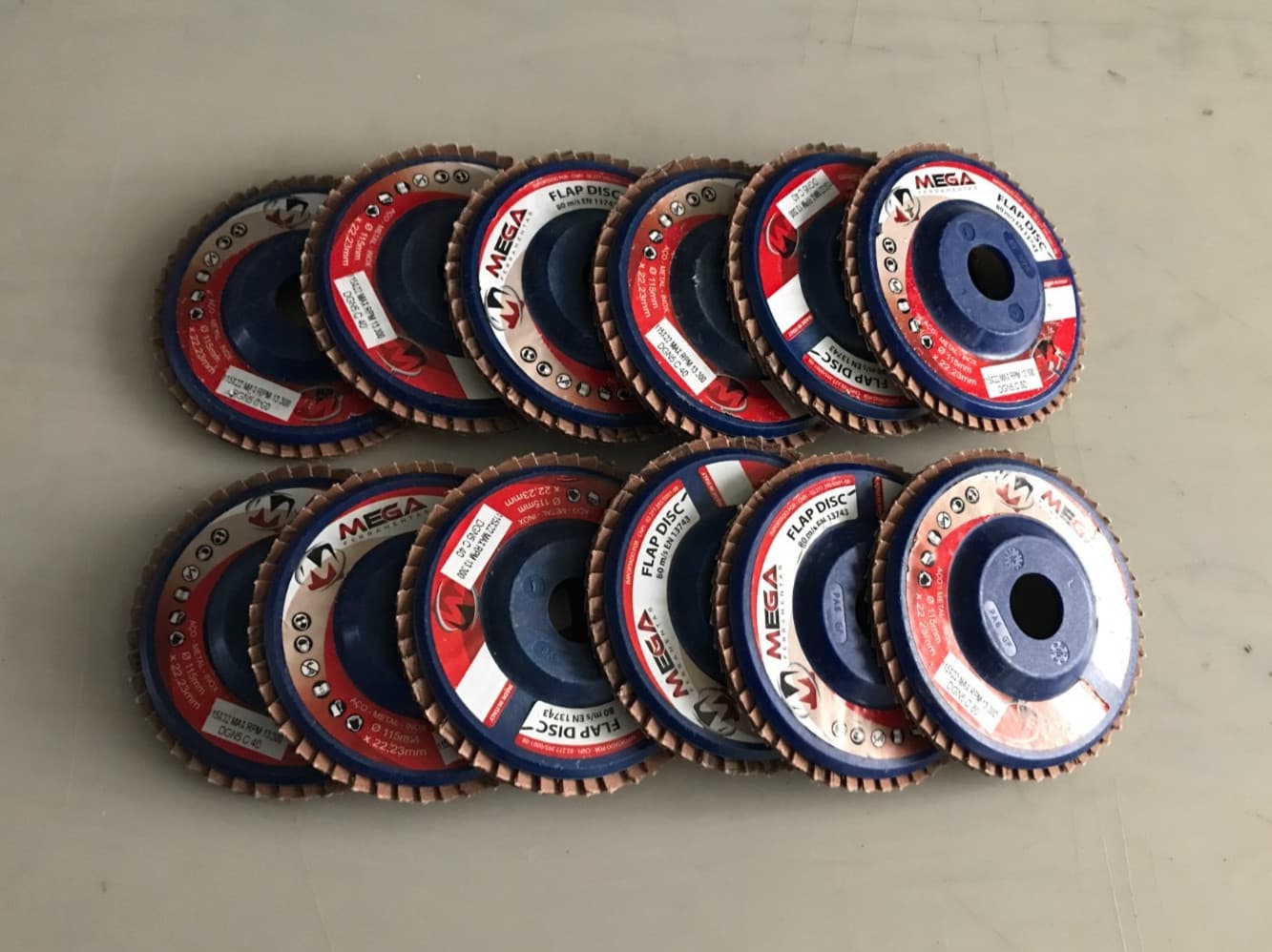 12Pack 115x22mm Flap Disc 80 Grit Sandng Grinding Wheel W/ 7/8" Arbor - 4.5" dia 2