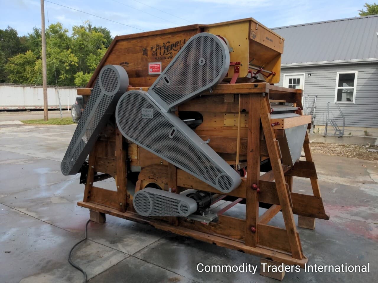 Clipper Seed & Grain Cleaner (Fanning Mill) Super 69D Seed Separator 6