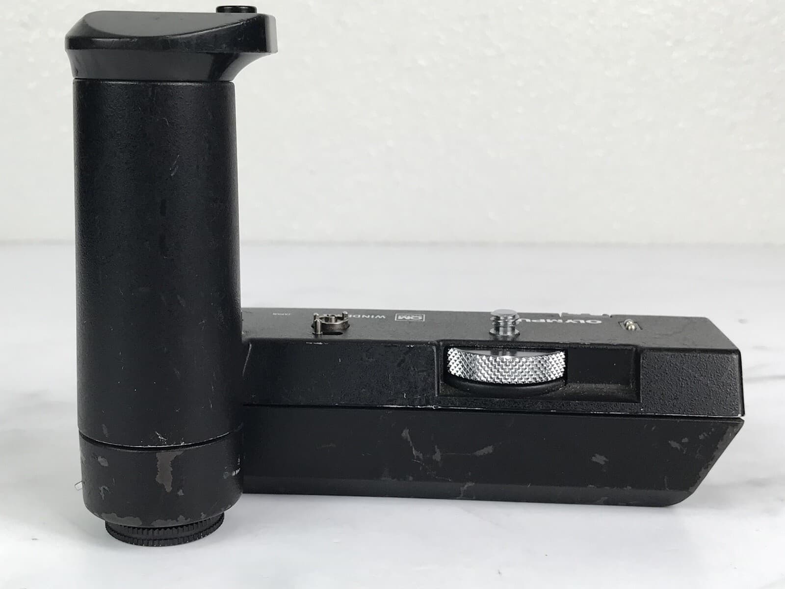Olympus OM Winder 1  Japan 4