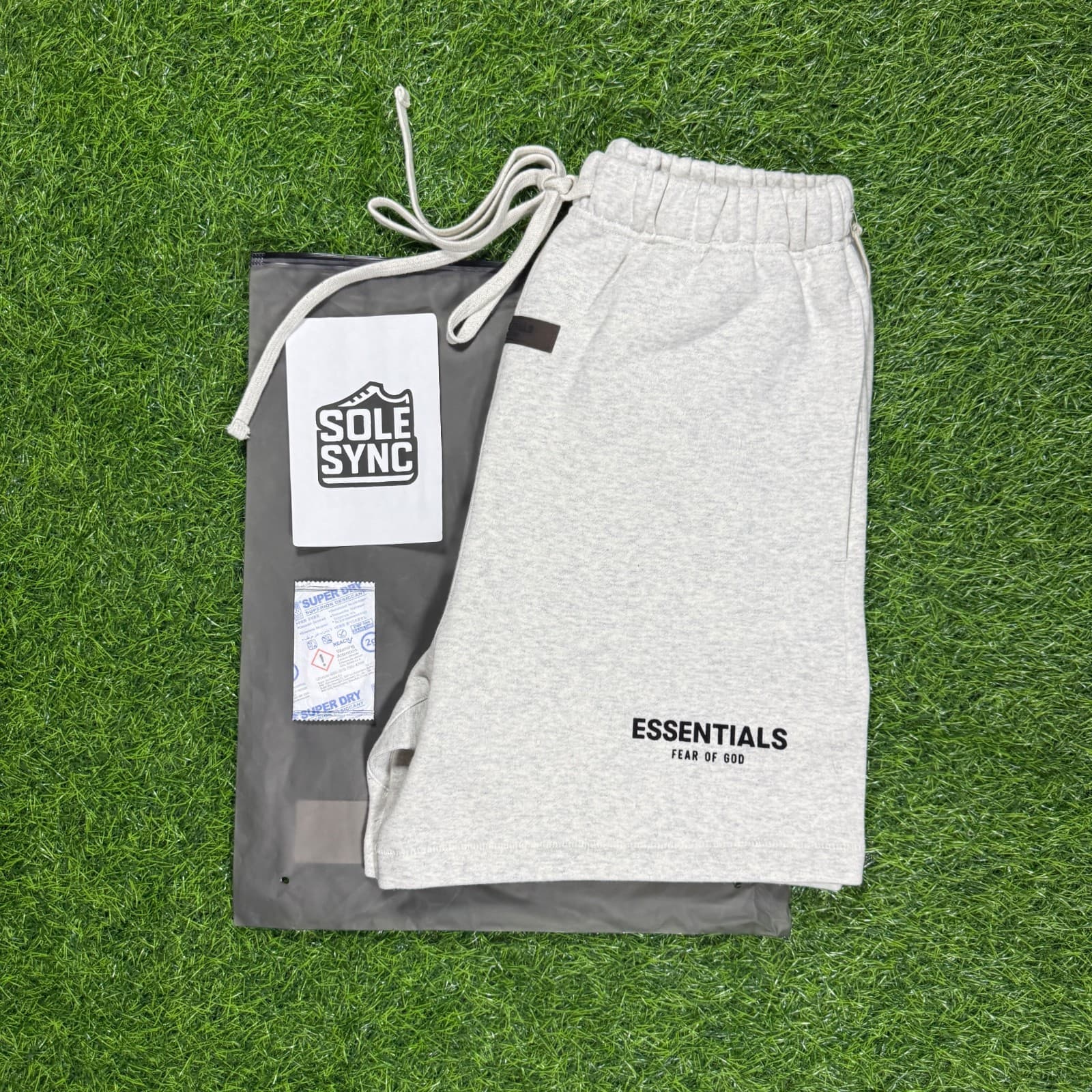 Fear of God Essentials Shorts SS22 Light Oatmeal - 100% Authentic (XS-XL) 3