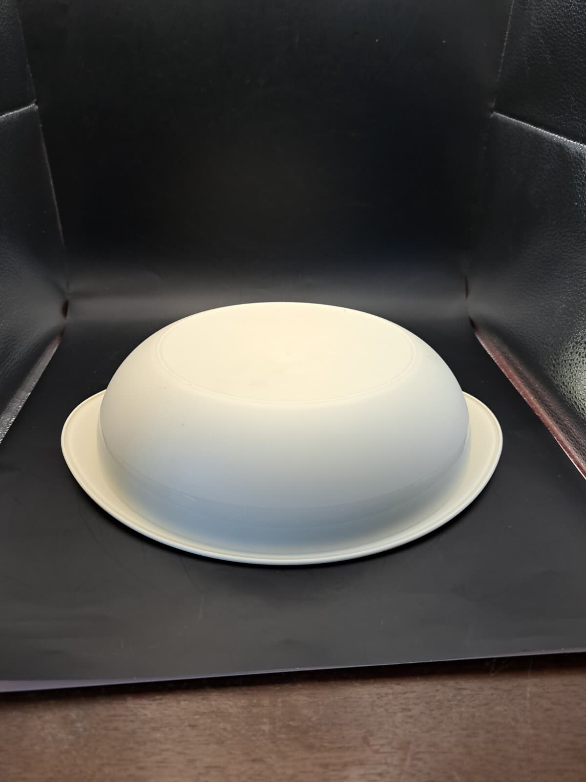 Tupperware 5006 Microwave Heat and Serve Insulated Oval Bowl 2.1 Liter 3 Pc. 5