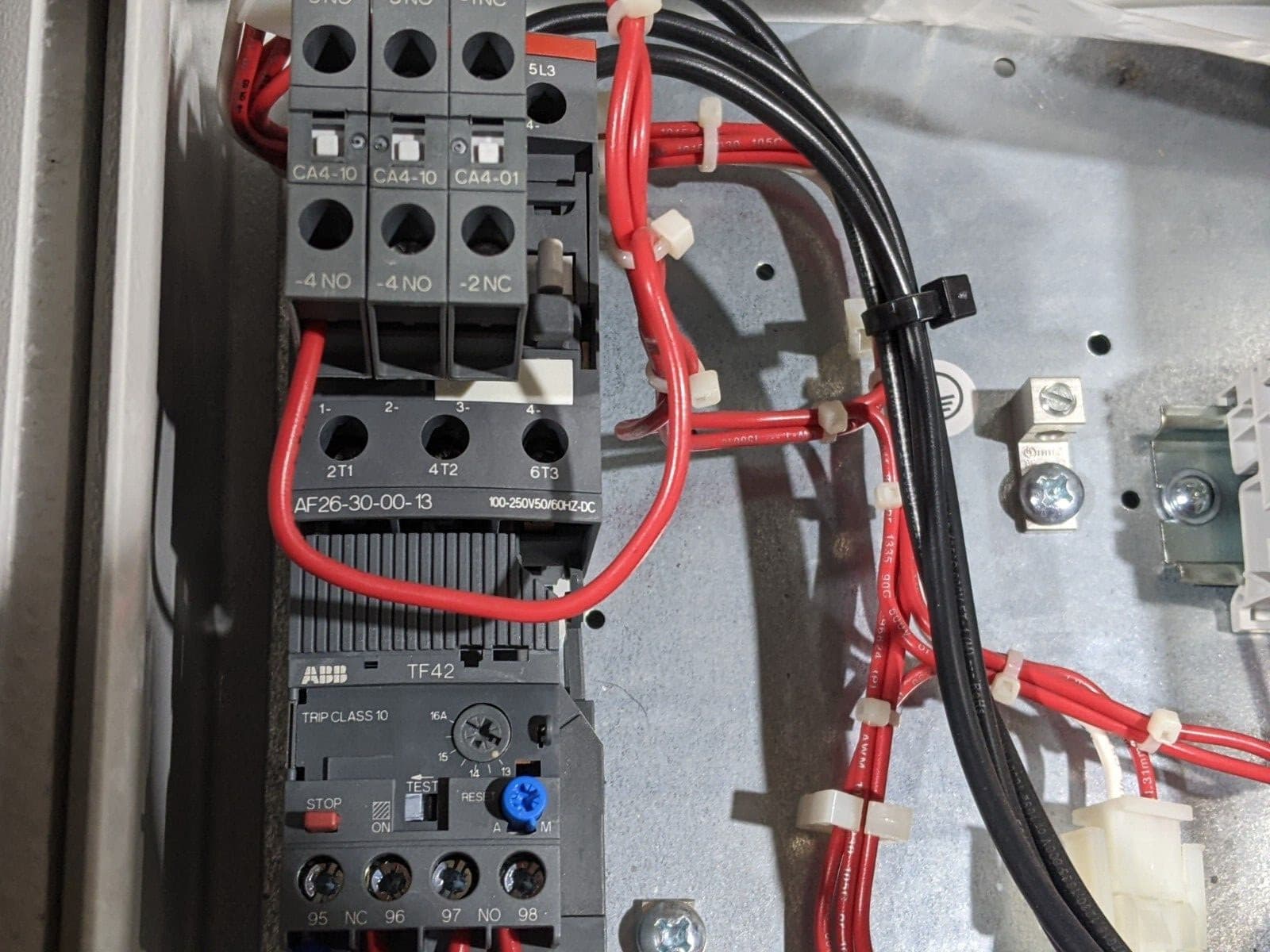 ABB AFN112-2S Non Combination Motor Starter Enclosure AF26-30-00-13 100-250 VAC 6