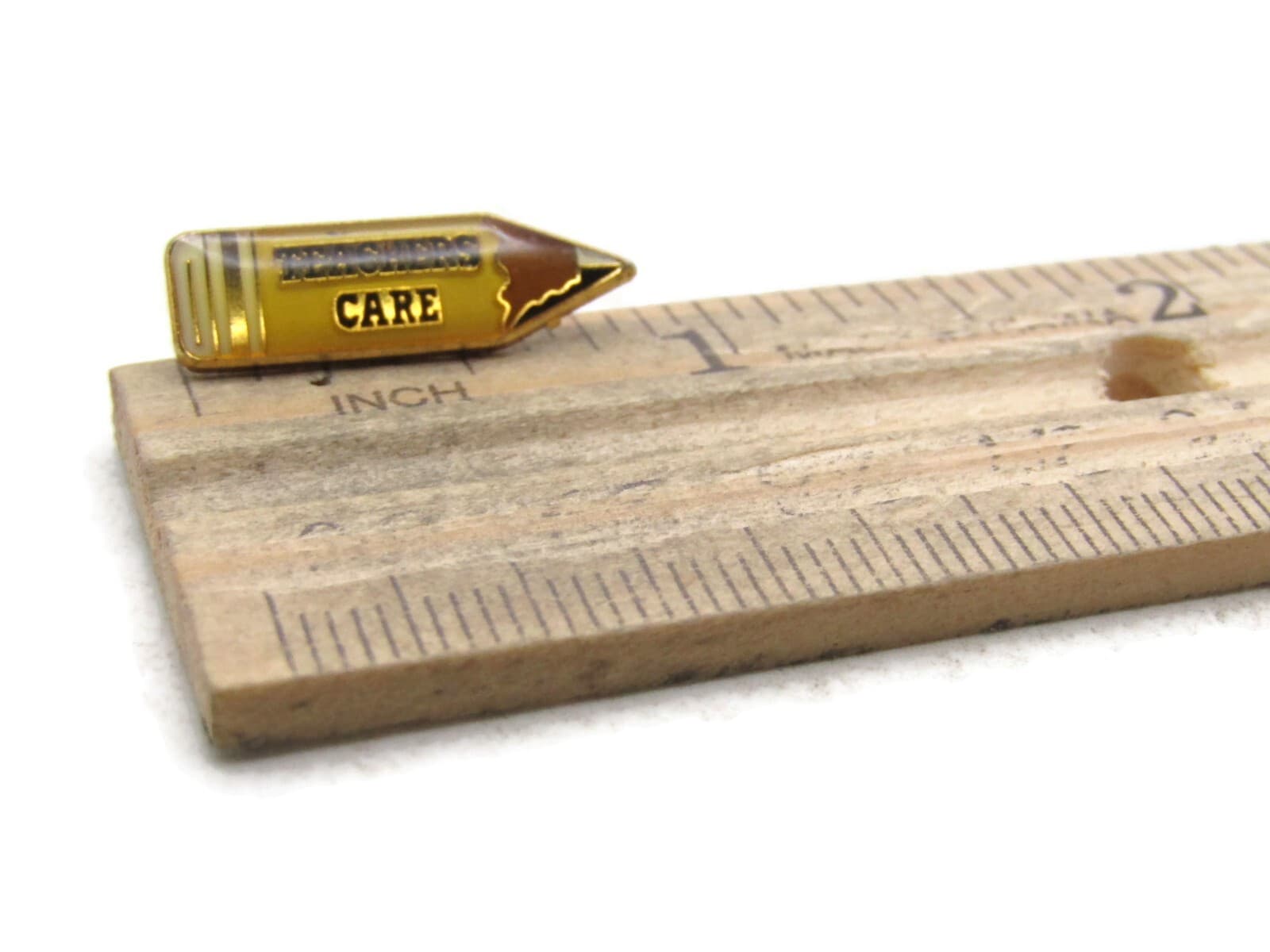 Teachers Cafe Pencil Pin Gold Tone 4