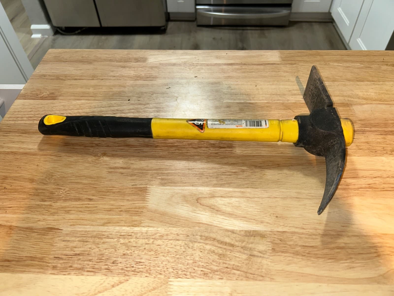 rockforge 1.5 lb. pickaxe and mattock 2