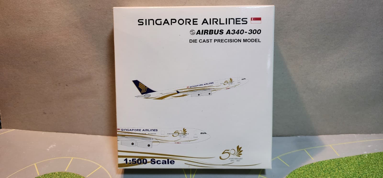 SJ SINGAPORE "50TH ANN" A340-300  1:500 SCALE DIECAST MODEL W/SCALE GEAR & STAND 2