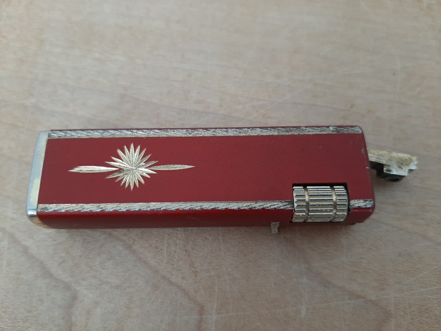 Vintage Hi Lite Lighter Korea Red Gold Cigarette Lighter KBL ? 4