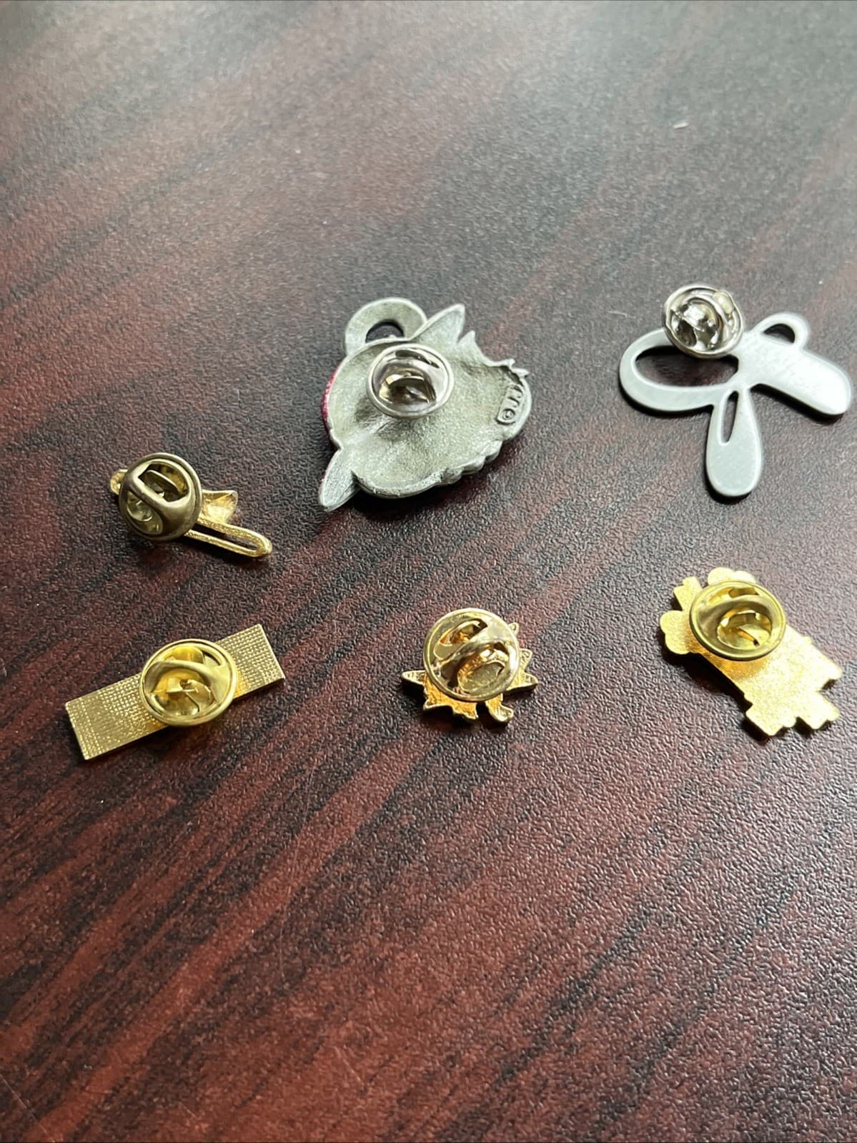 Lot Of 10 Random Mixed Lapel Hat Pins A1 4