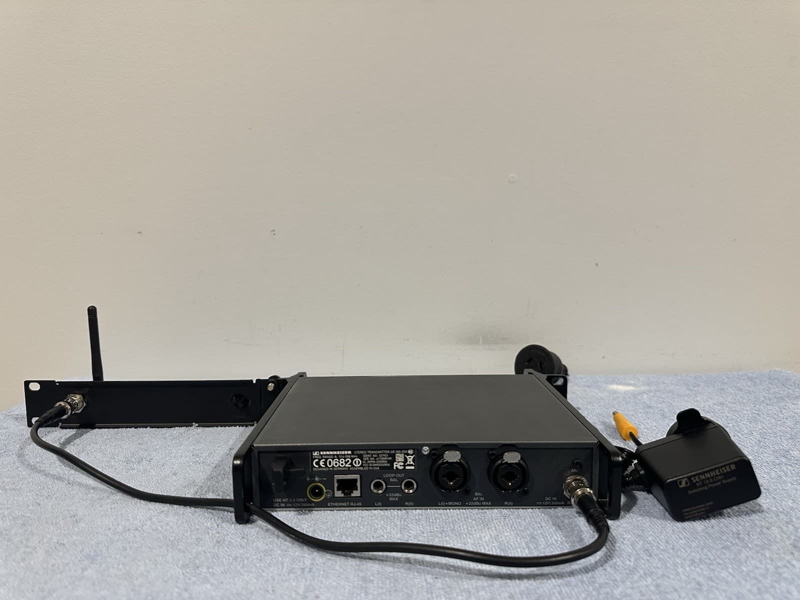 Sennheiser Stereo Transmitter SR 300 IEM G3  516-558 MHz 6