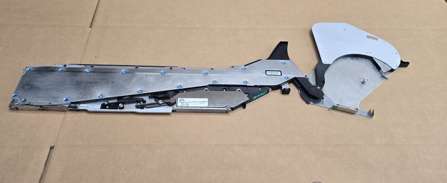 UIC Universal Instruments Green 8mm Dual Lane Feeder 49889204 2