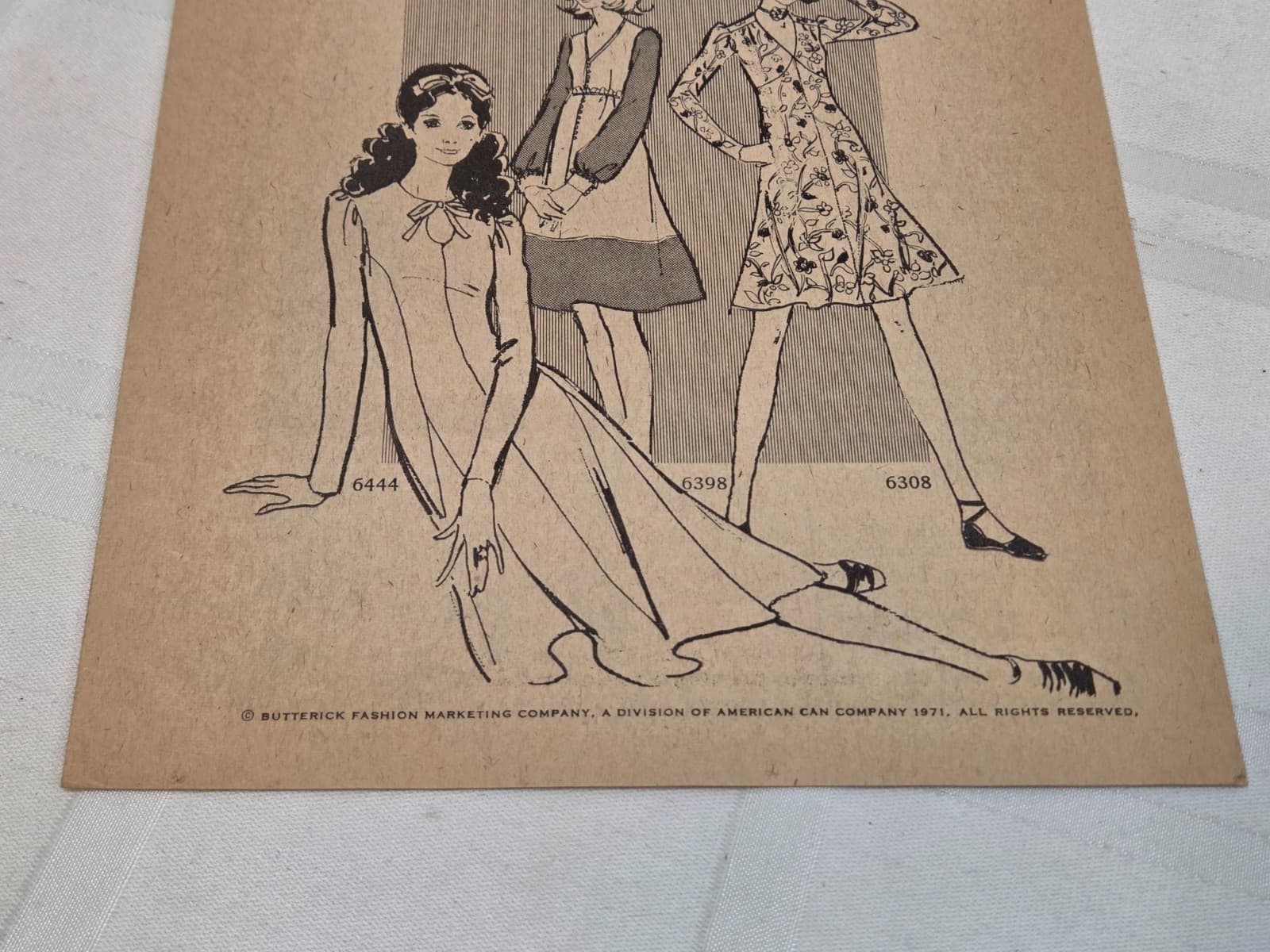 Butterick Fashion News Vintage January 1971 Pamphlet Advertisement Vol 1 No. 7 2