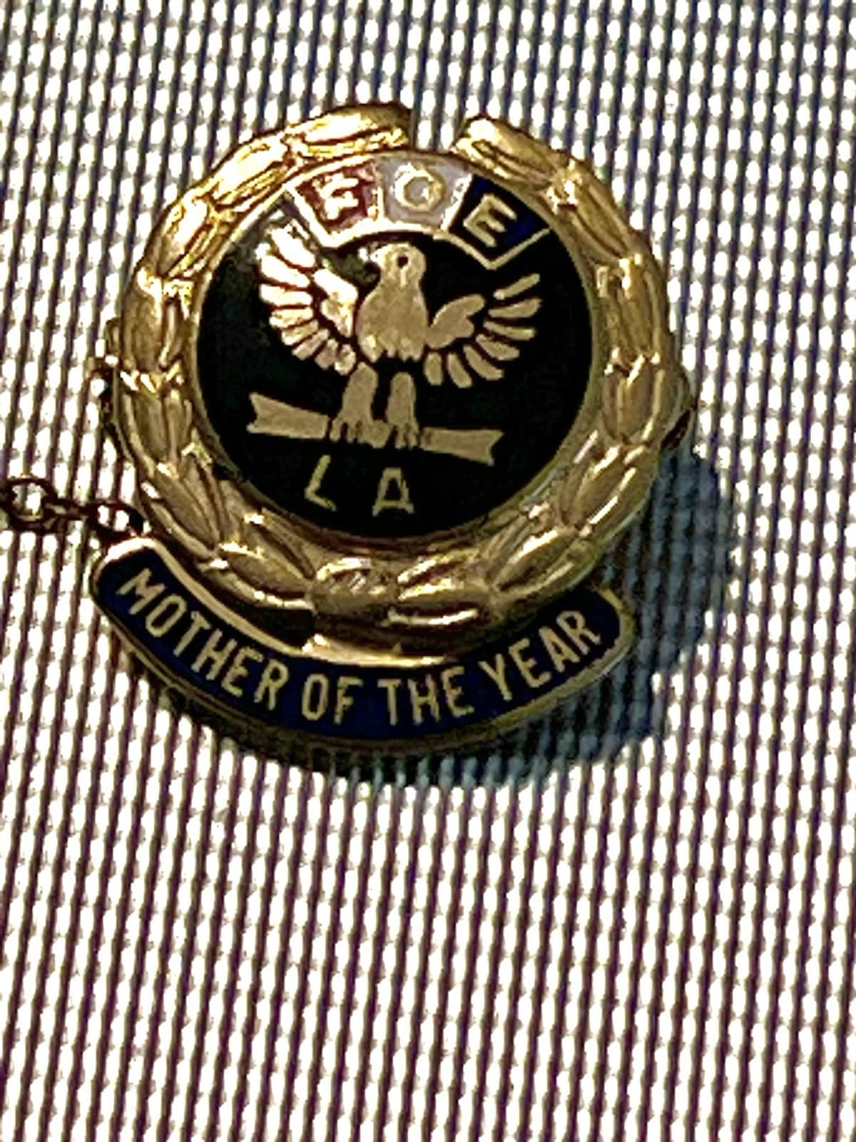 vintage Eagles Club FOE Mother of the Year Diamond & Ruby Double Pin 3