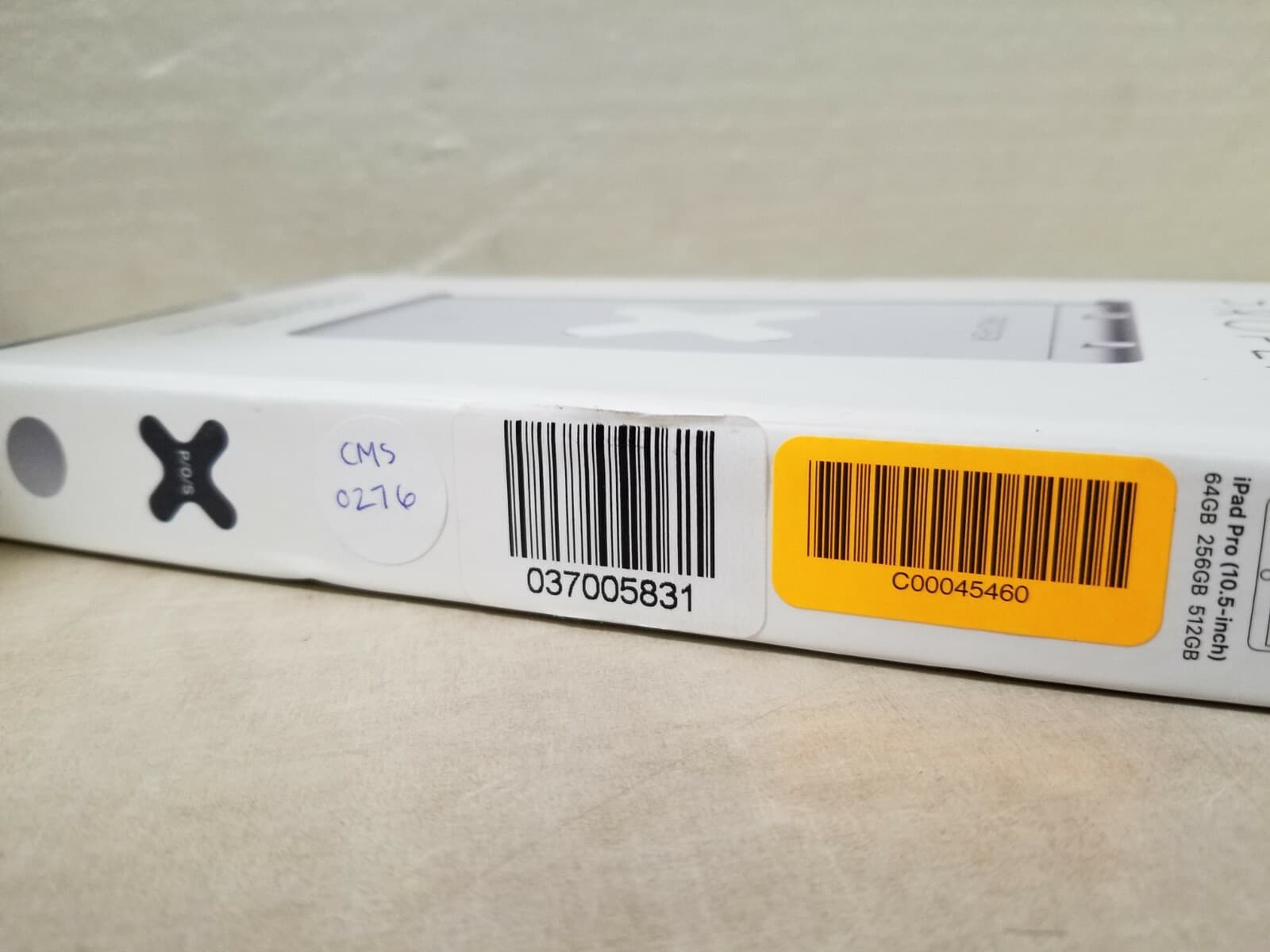 Studio Proper Lock Belt iPad Air, iPad Air 2, iPad Pro (9.7 Inch) 6