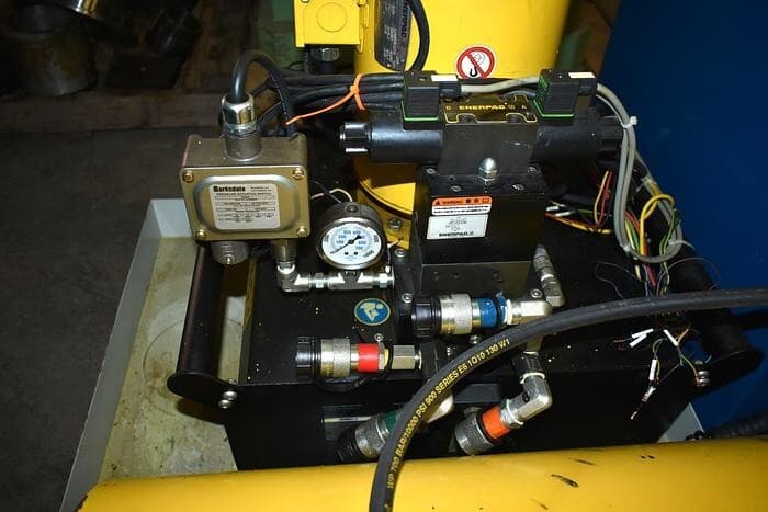 300 TON ENERPAC "ZE6440SJ-H & RR30024" HYDRAULIC SYSTEM w/PUMP  & CYLINDER 30559 3