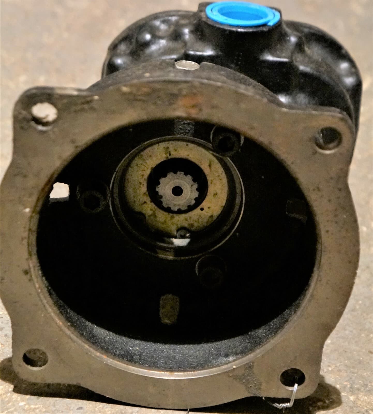 Cast Iron Oil Pump Head 10GPM Rotary Steel Gear For NEMA 56C Electric Motor 4