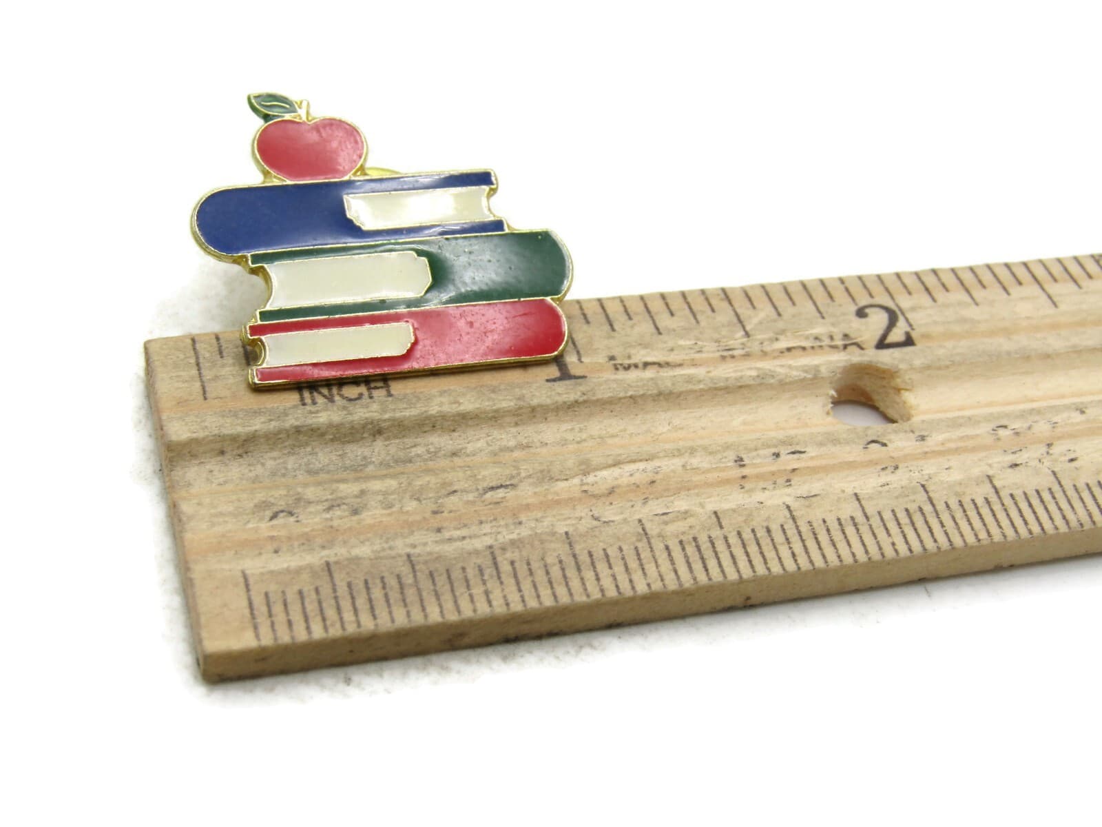Books & Apple Teachers Gift Pin Gold Tone 4