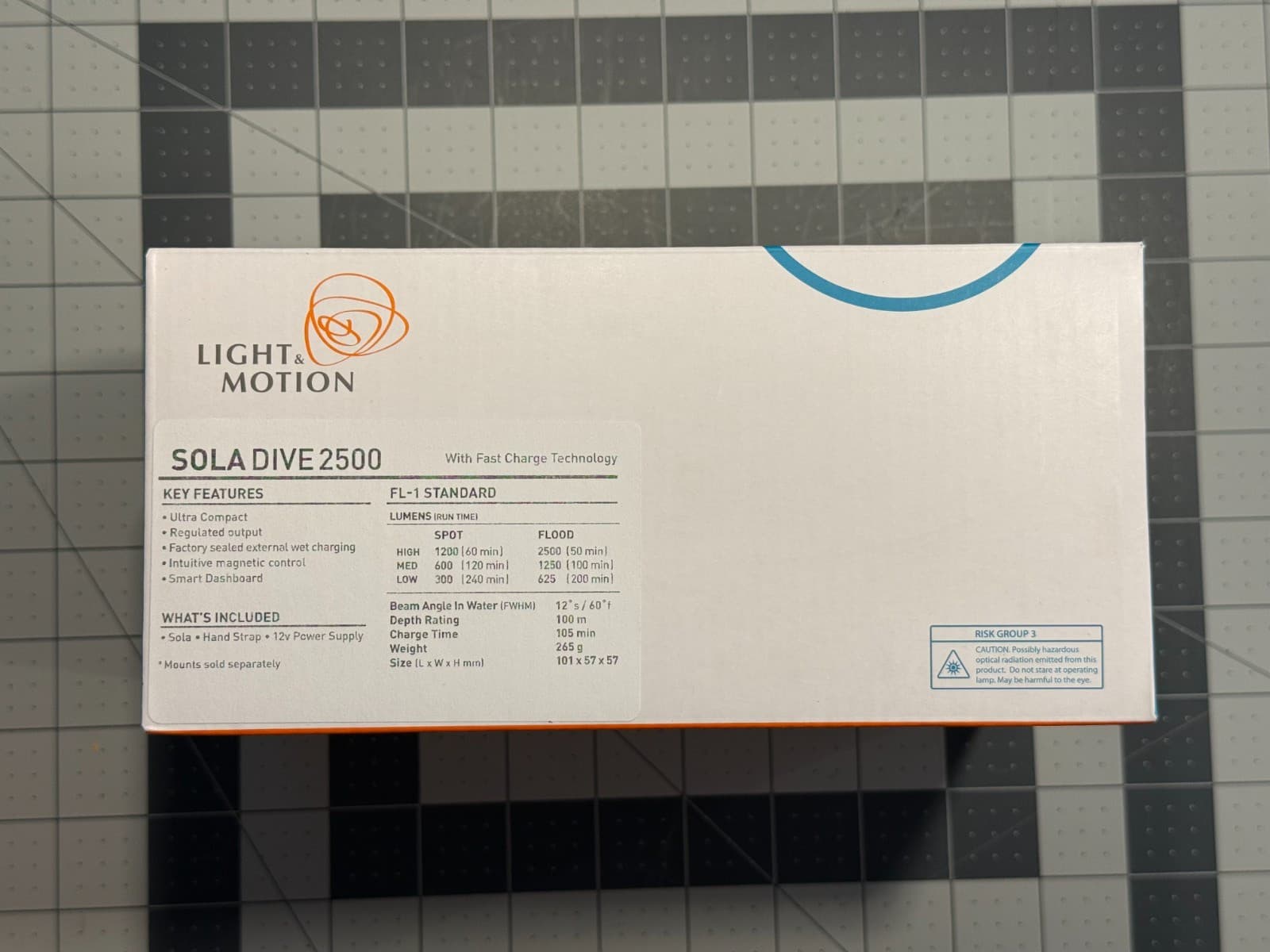 Light and Motion Sola Dive 2500 3