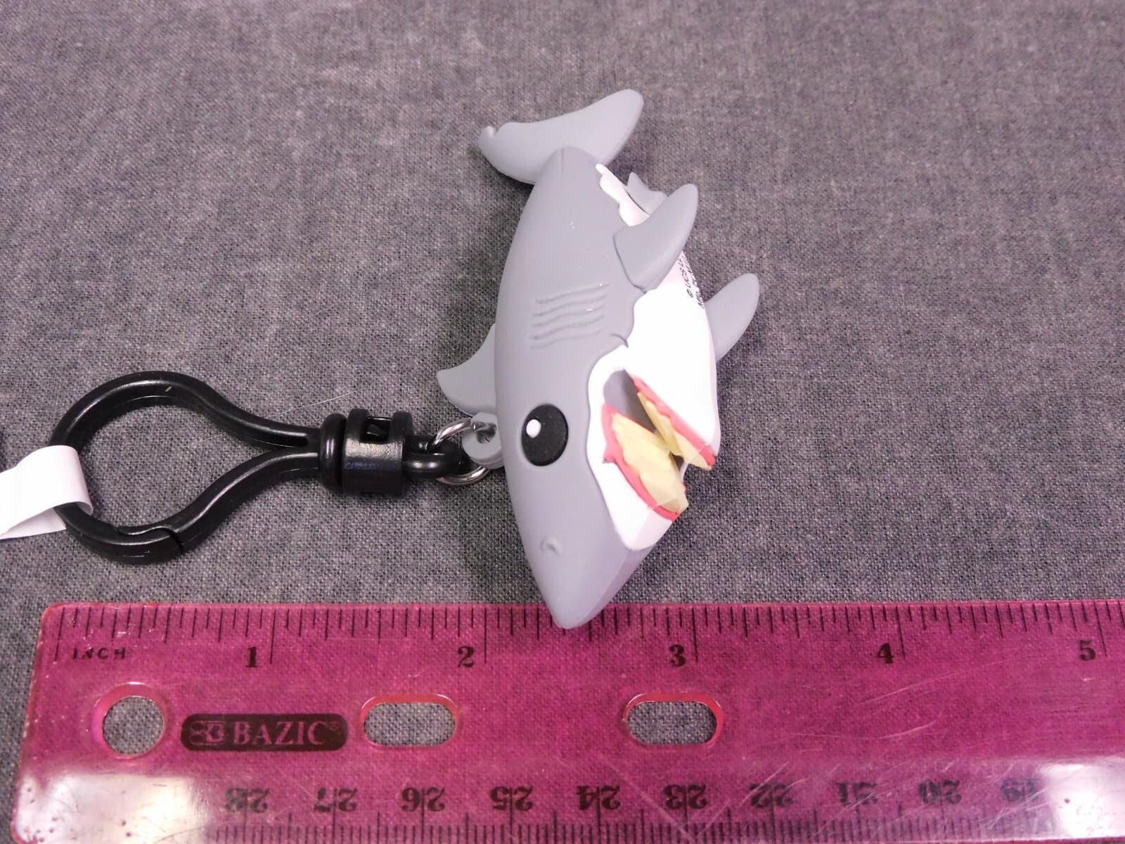 JAWS NEW * Bruce Shark Clip * Blind Bag Key Chain 50th Anniversary Monogram 4