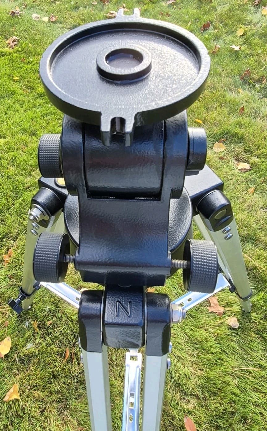Meade #883 Deluxe Field Tripod For Etx-90ra, Etx-90ec, and Etx-125ec Telescopes 4