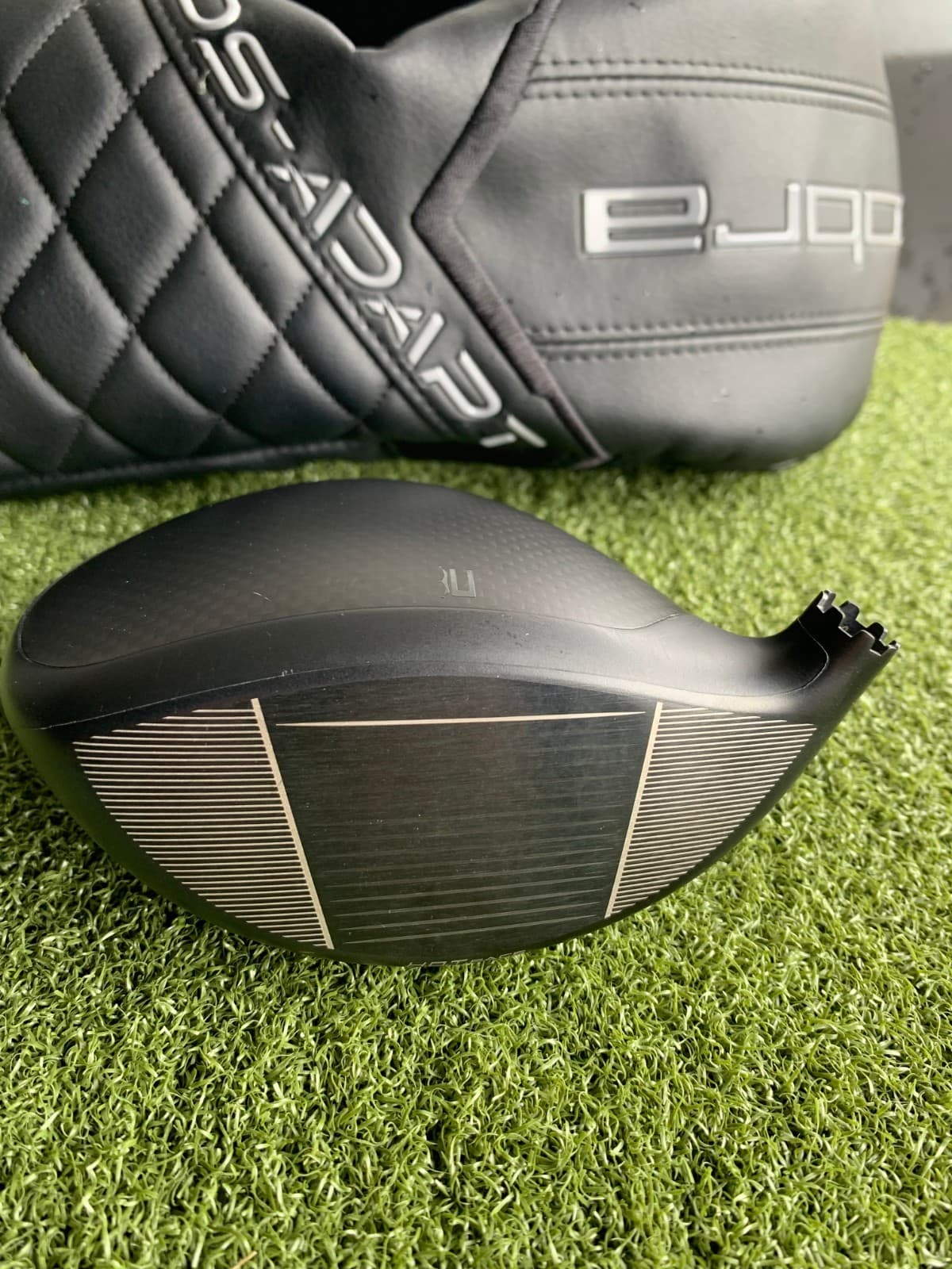 COBRA  DS-ADAPT X  9 DEGREE  HEAD ,  2 ADAPTERS,  HC & TOOL  EXCELLENT CONDITON  2