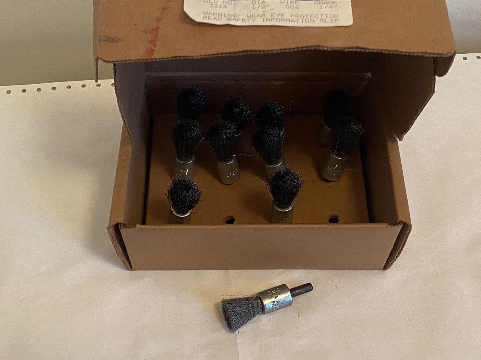 Milwaukee 1/2" Crimped Wire End Brush .006" Wire 1/4" Shank Brand New 4