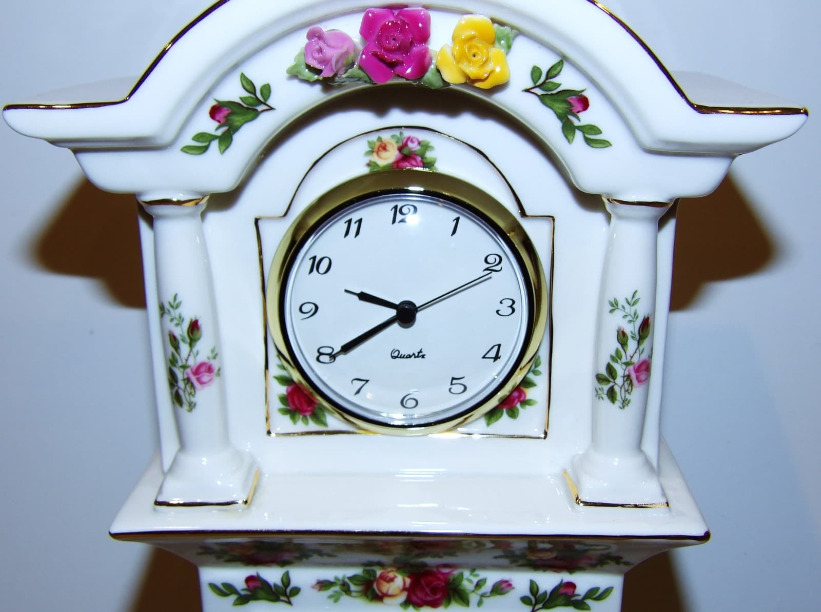 GORGEOUS ROYAL ALBERT OLD COUNTRY ROSES 15 3/4" GRANDFATHER CLOCK 3