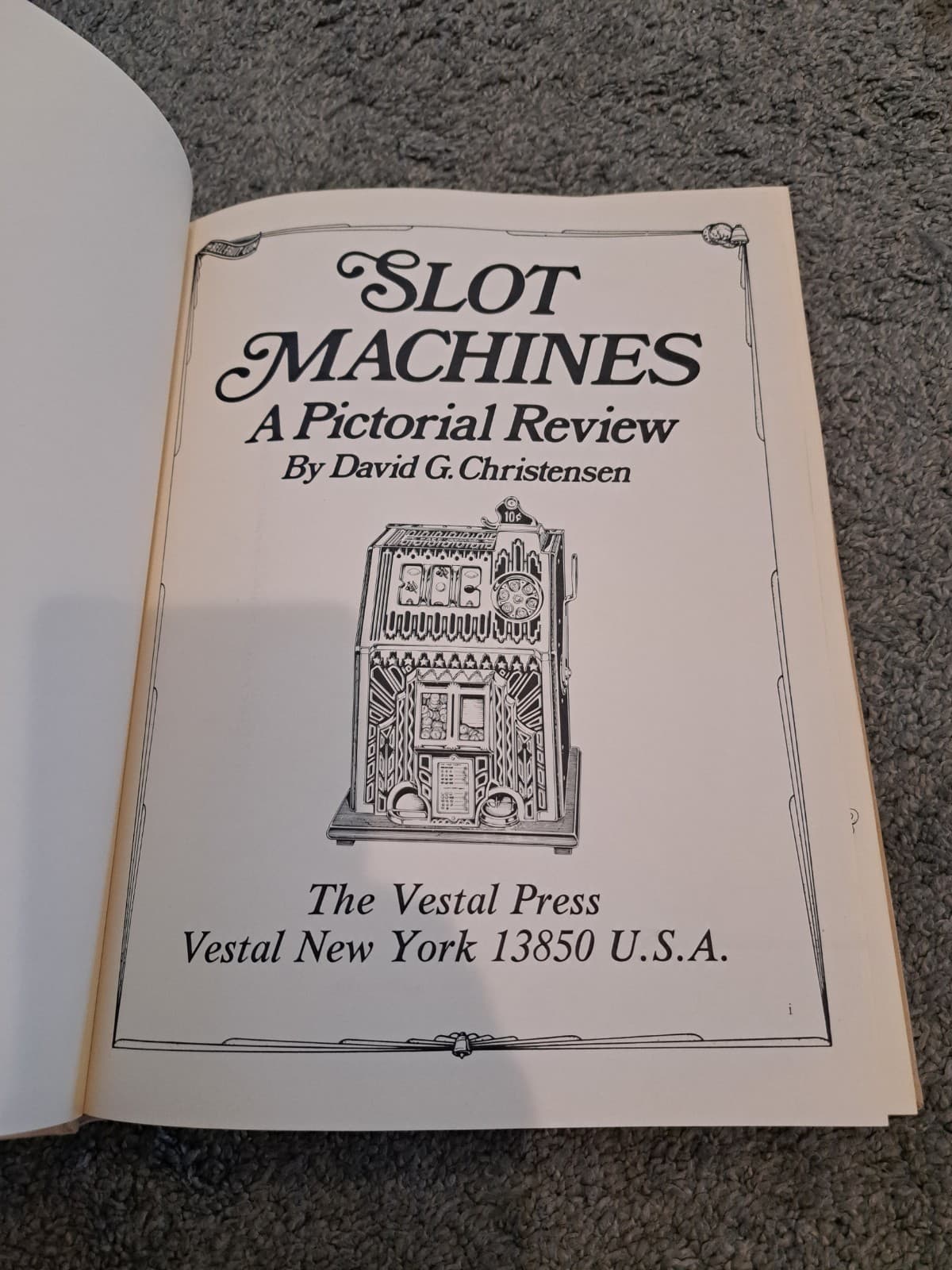 Slot Machines A Pictorial Review David G. Christensen 2