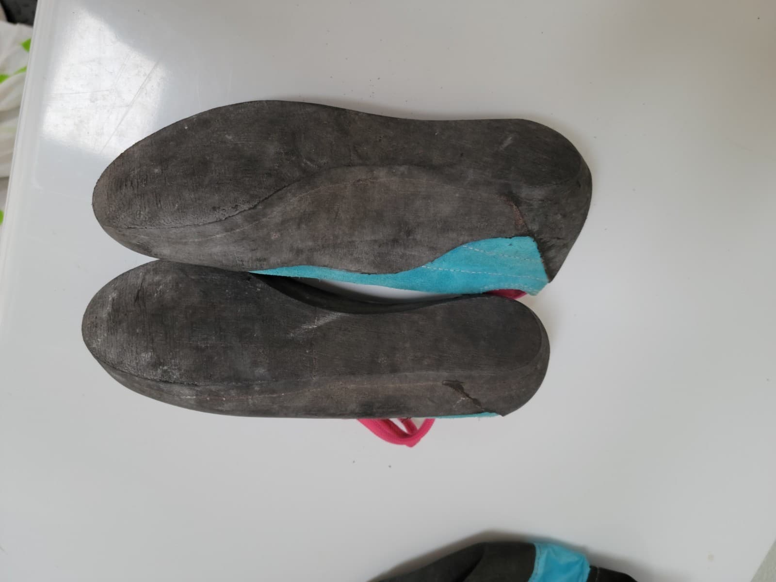 VINTAGE 5.10 VERTICAL ASCENT LEATHER CLIMBING SHOE SIZE 5 with Chalk bag 3