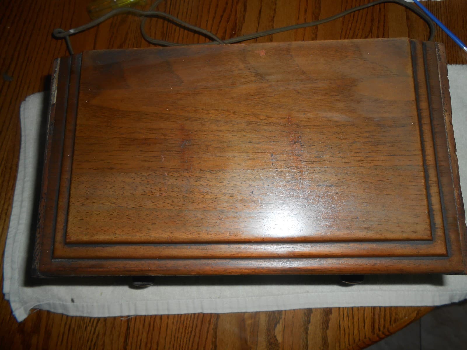 V. COOL Vintage Clarion Super Heterodyne Wooden Tombstone Tube Radio (Powers Up) 4