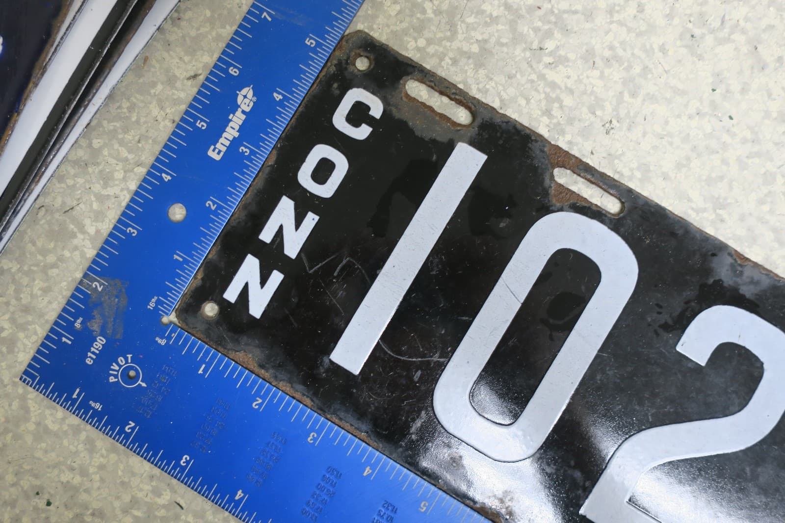 Connecticut Porcelain 1916 License Plate Tag CT #10234 (AYCF) 2