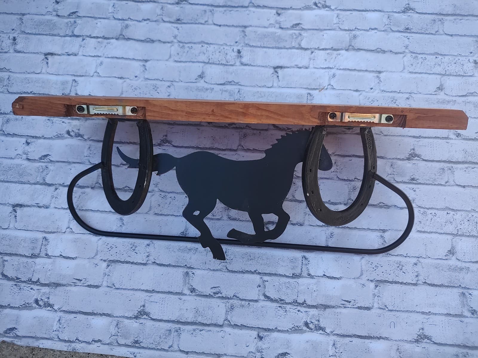 Retired Home Interior Western Horse Shelf and Towel Bar Wood Metal Horseshoe 4