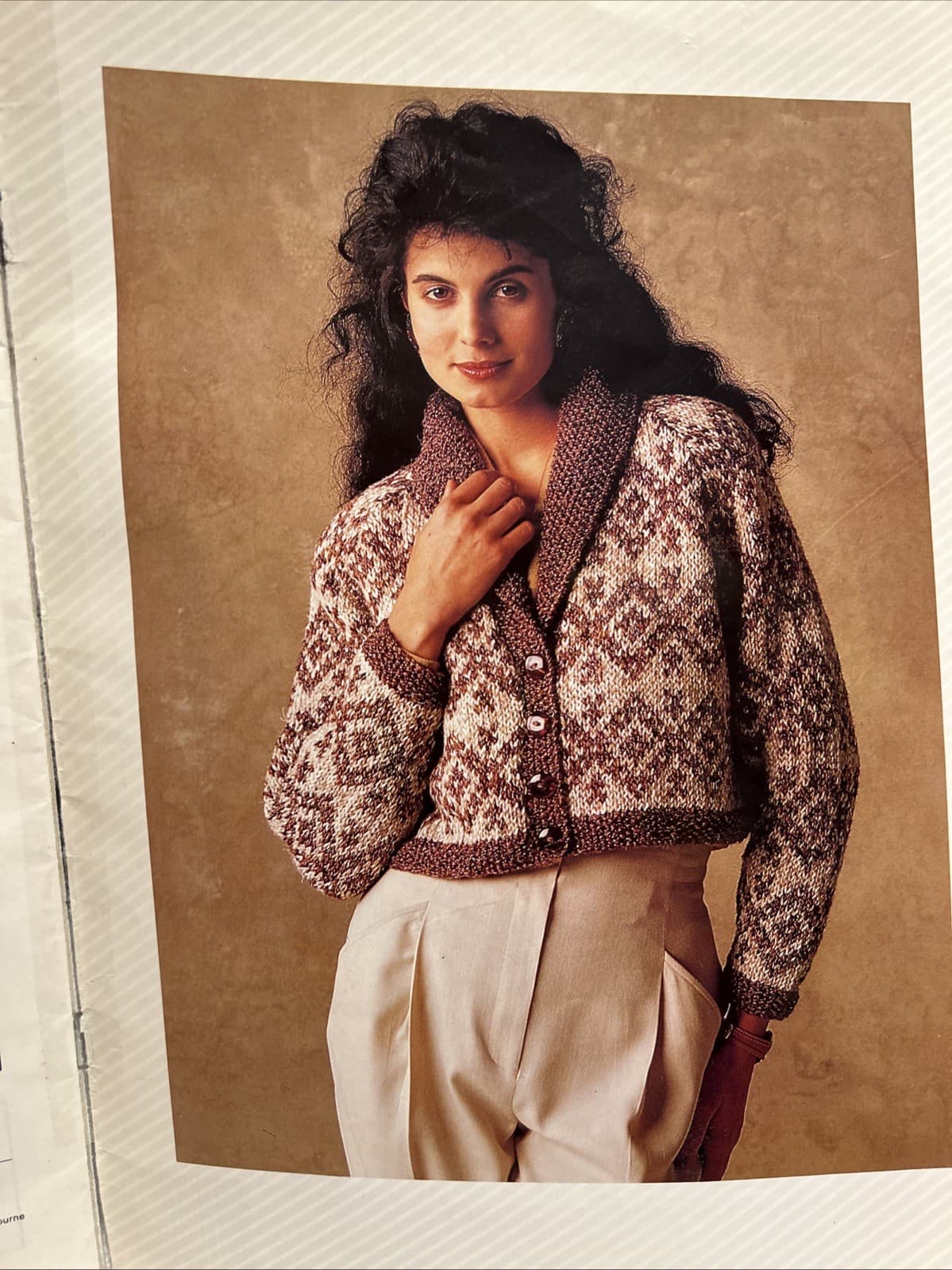 Patons Hand knits #1008 By Donegal Chunky 5