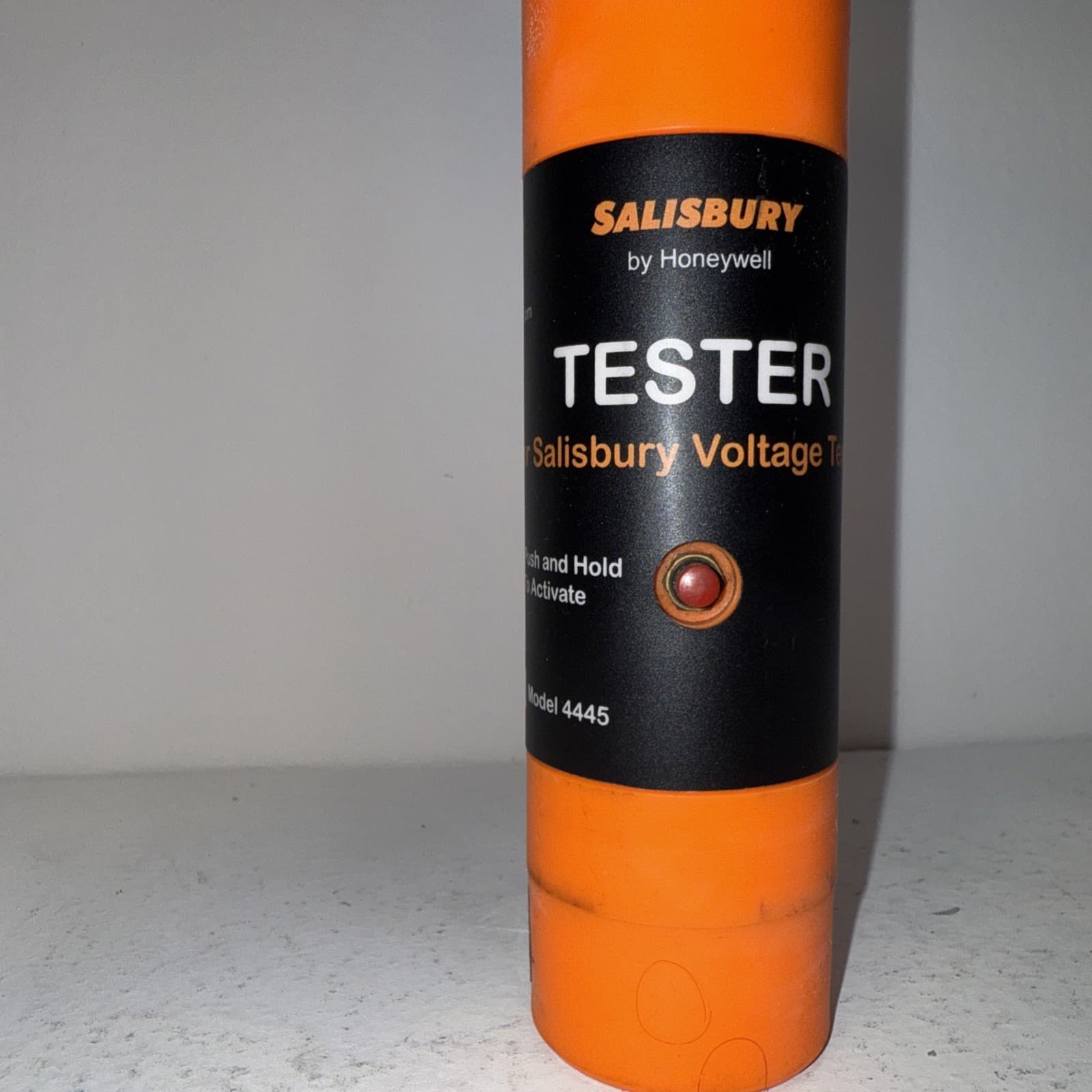 Salisbury 4445 Voltage Detector Tester. HARDLY USED. TESTED. 2