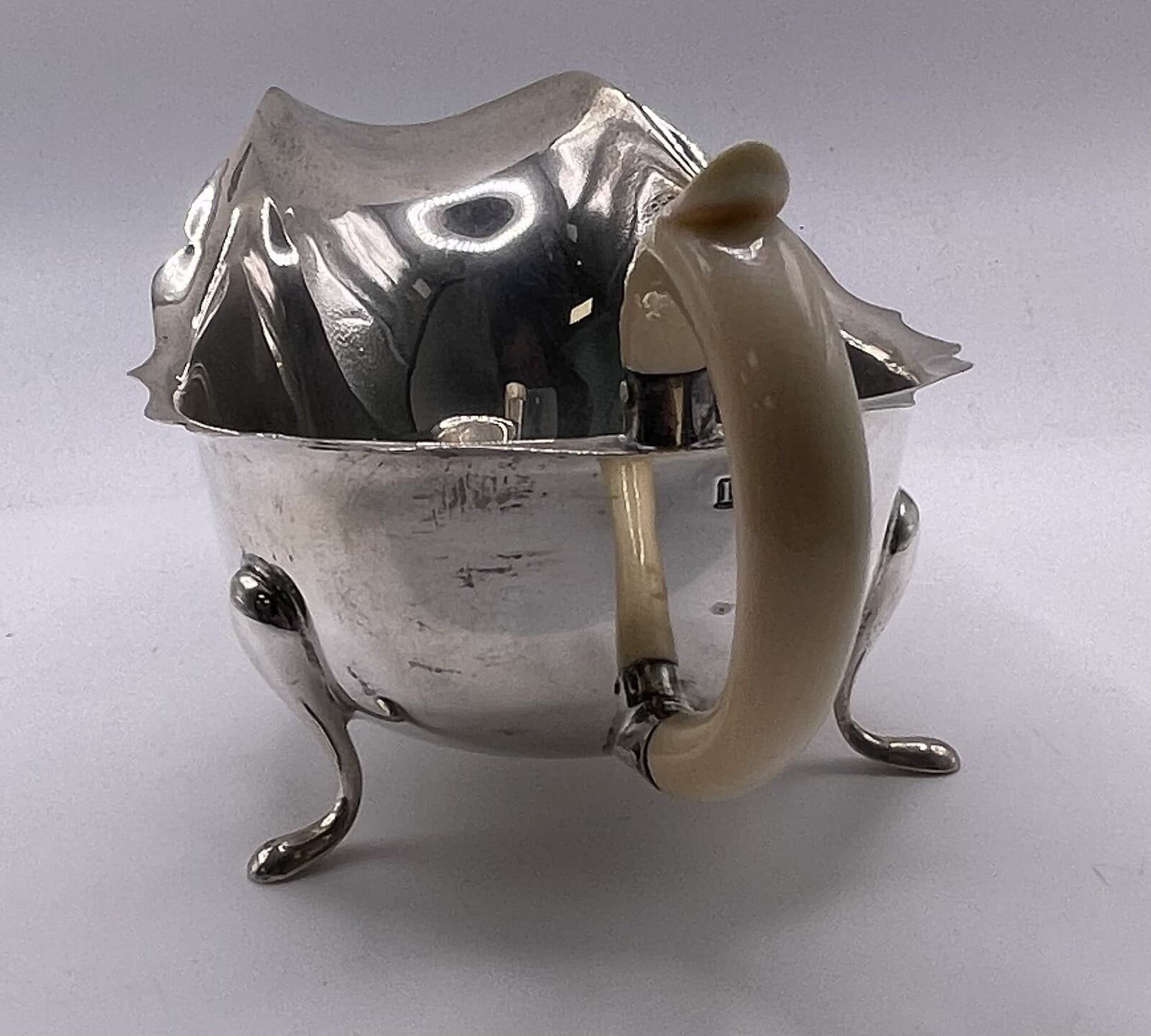 Sheffield England Viners Ltd Sterling Silver Gravy Boat c.1935 5