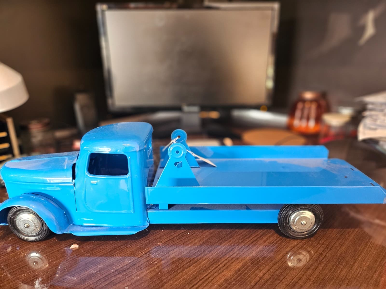 STRUCTO FLATBED HAULER PROFESSIONALLY RESTORED 2