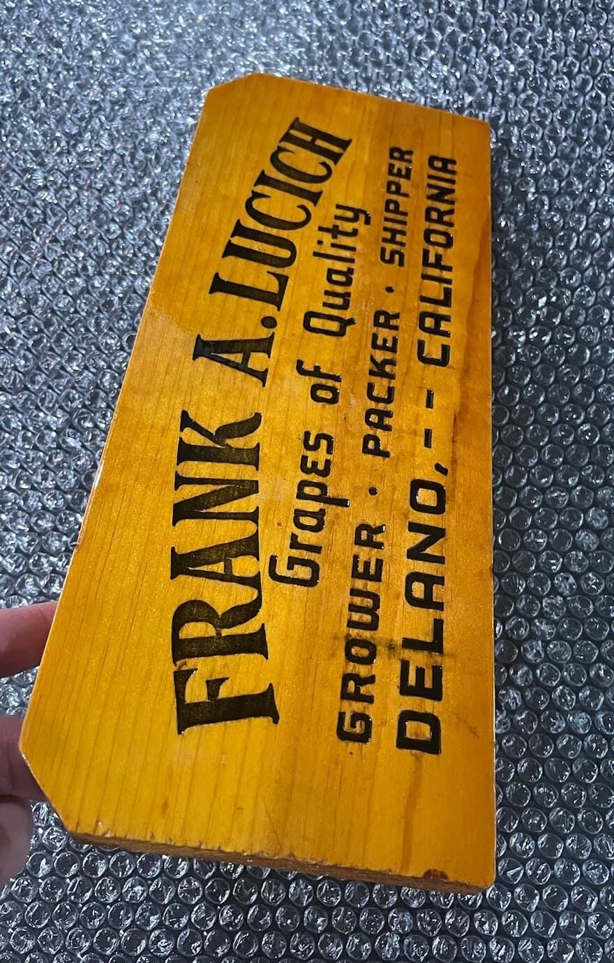 FRANK LUCICH GRAPES OF QUALITY Wood Crate Sign! Grower Packer Shipper Delano CA  2