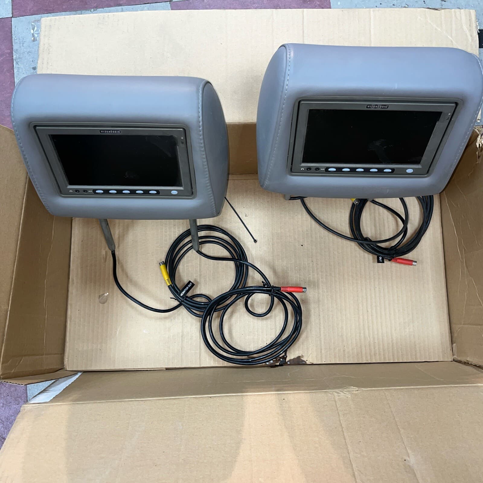 Vizualogic A-1250  Headrest Kit 05-08 Lexus GX Charcoal 4