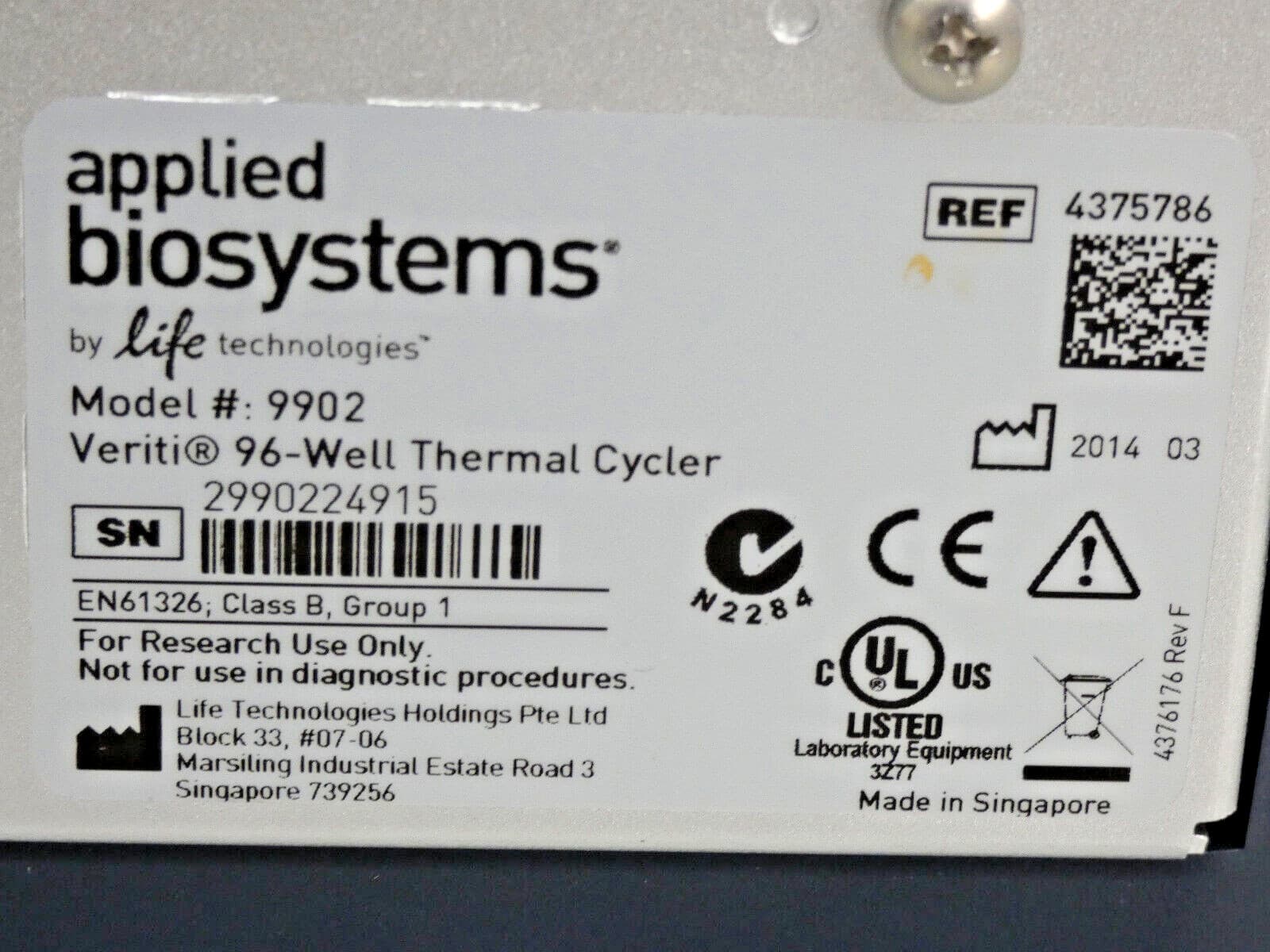 Applied Biosystems Veriti Thermal Cycler, 96-Well 6