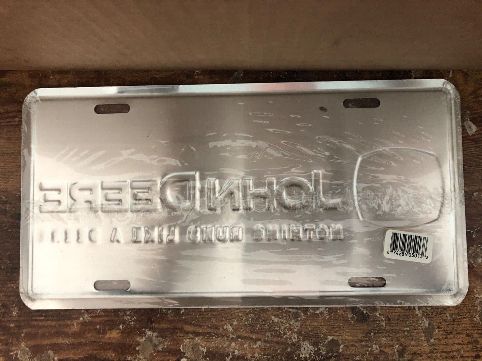 Sweet JOHN DEERE Metal License Plate NOTHING RUNS LIKE A DEERE unopened pink #1 5