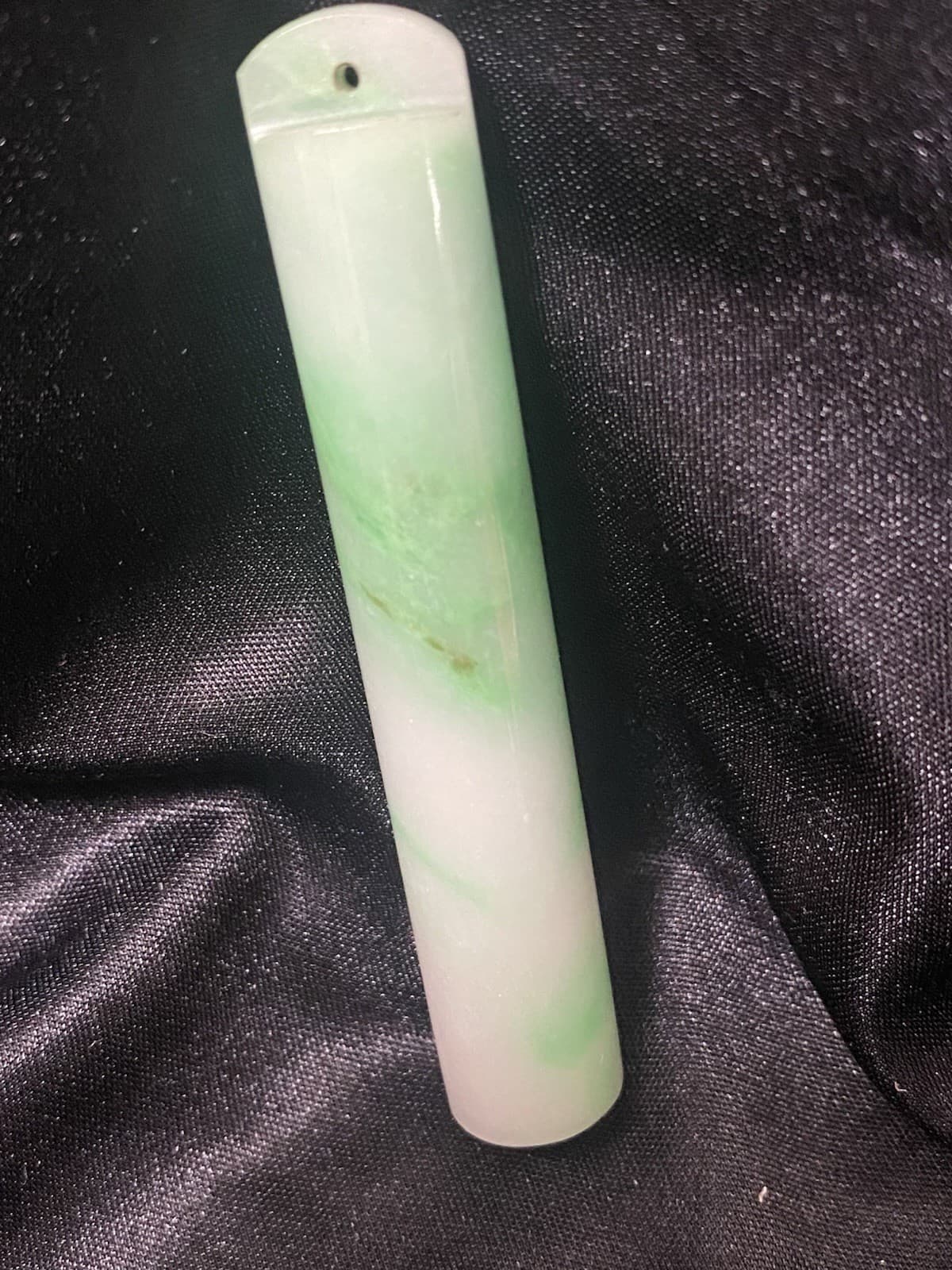 Old Chinese jadeite feather tube, well preserved 3