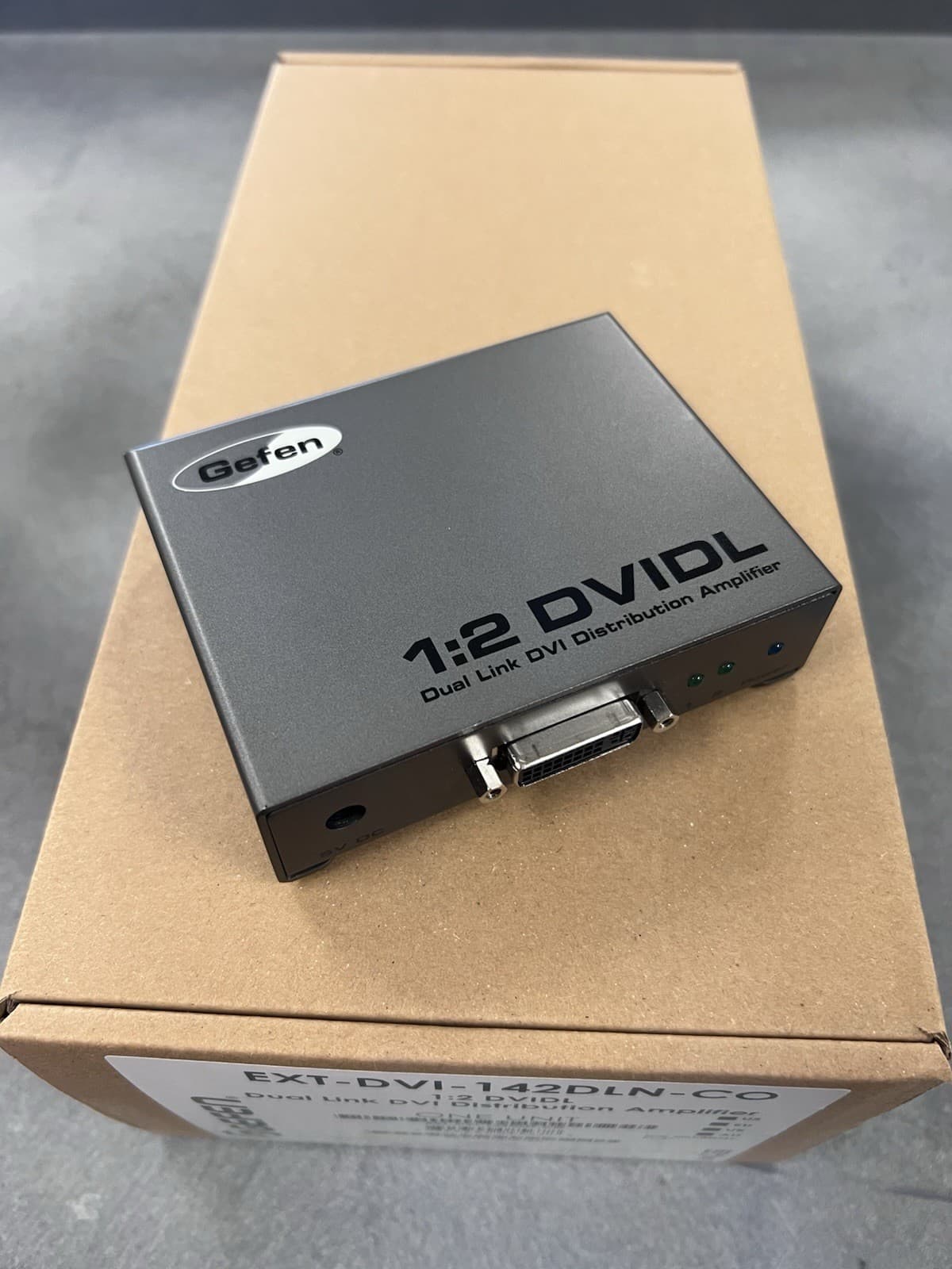 Gefen 1:2 DVIDL Dual Link Distribution Amplifier (No Cords Or Power Supply)
