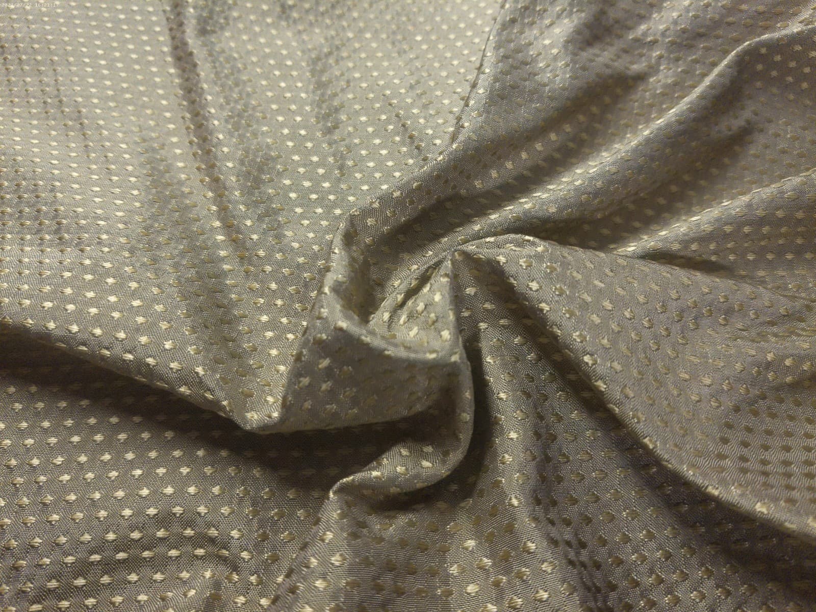 100% SILK JACQUARD~MICRO DIAMOND PATTERN~OLD GOLD~REVERSIBLE~9"x27"~DOLL FABRIC 3