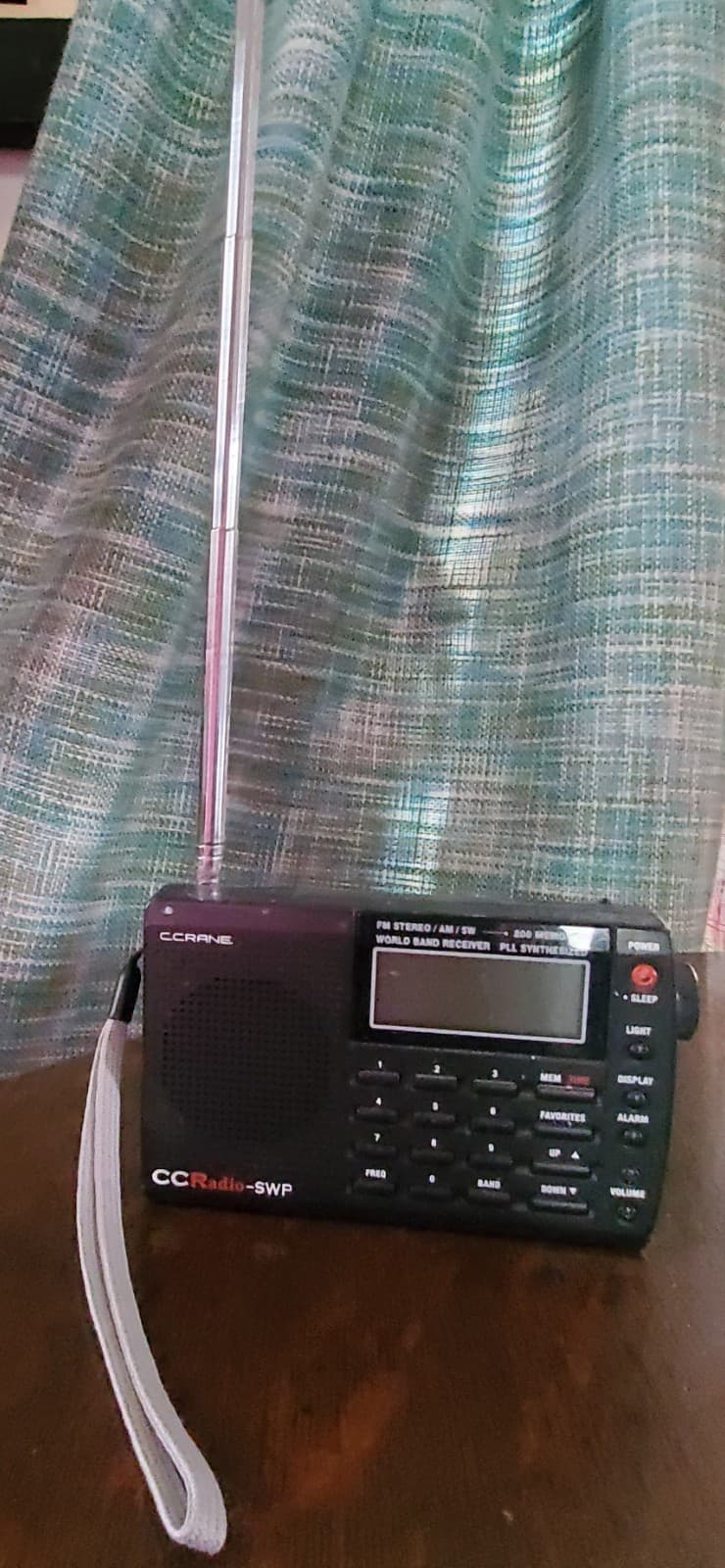 C. Crane CC AM/FM/SW Stereo Shortwave RADIO PLL Synthesized SWP Works great! 3