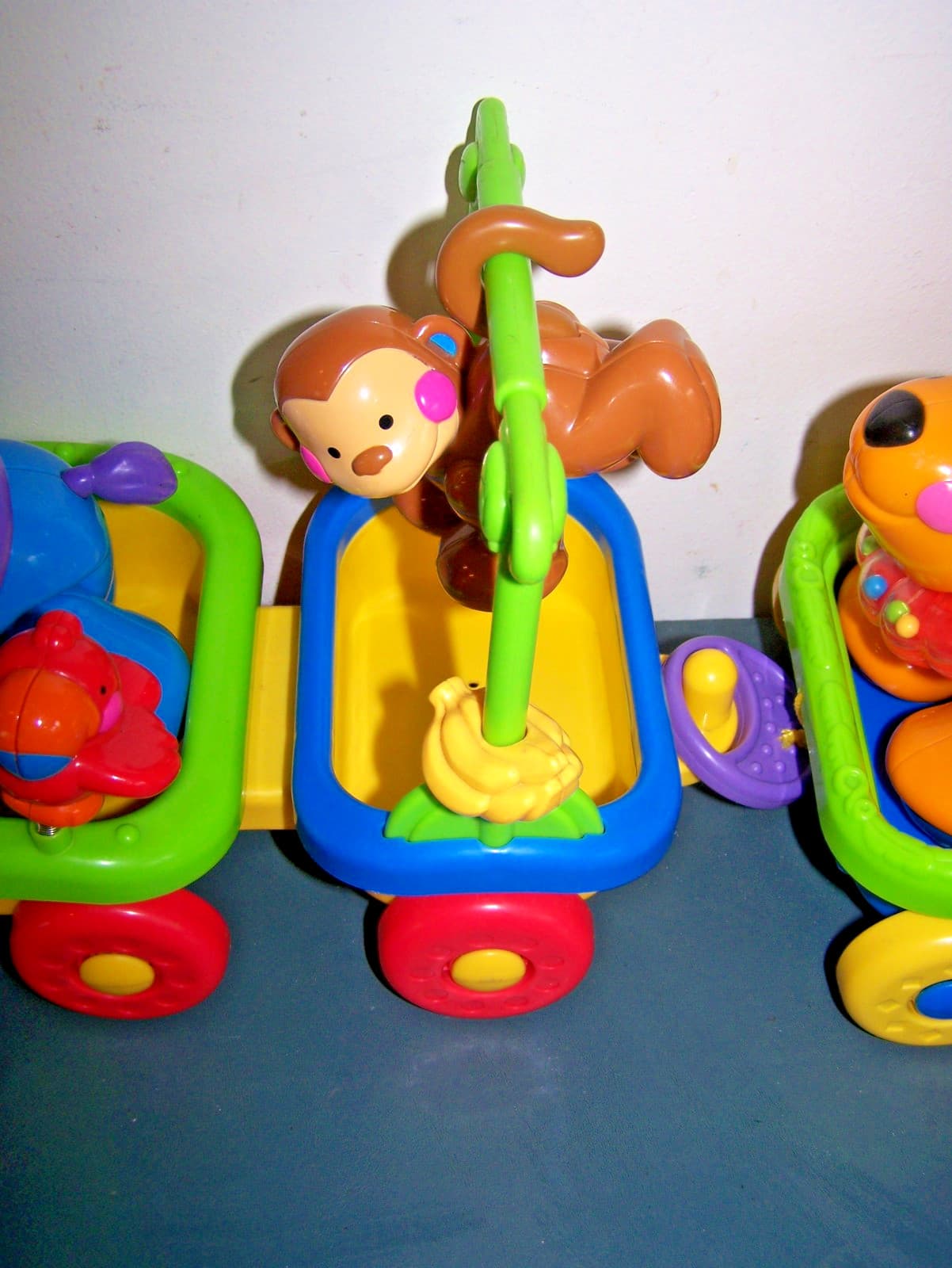 FISHER PRICE AMAZING ANIMALS SING & GO CHOO CHOO TRAIN CIRCUS 100% + XTRA'S 4