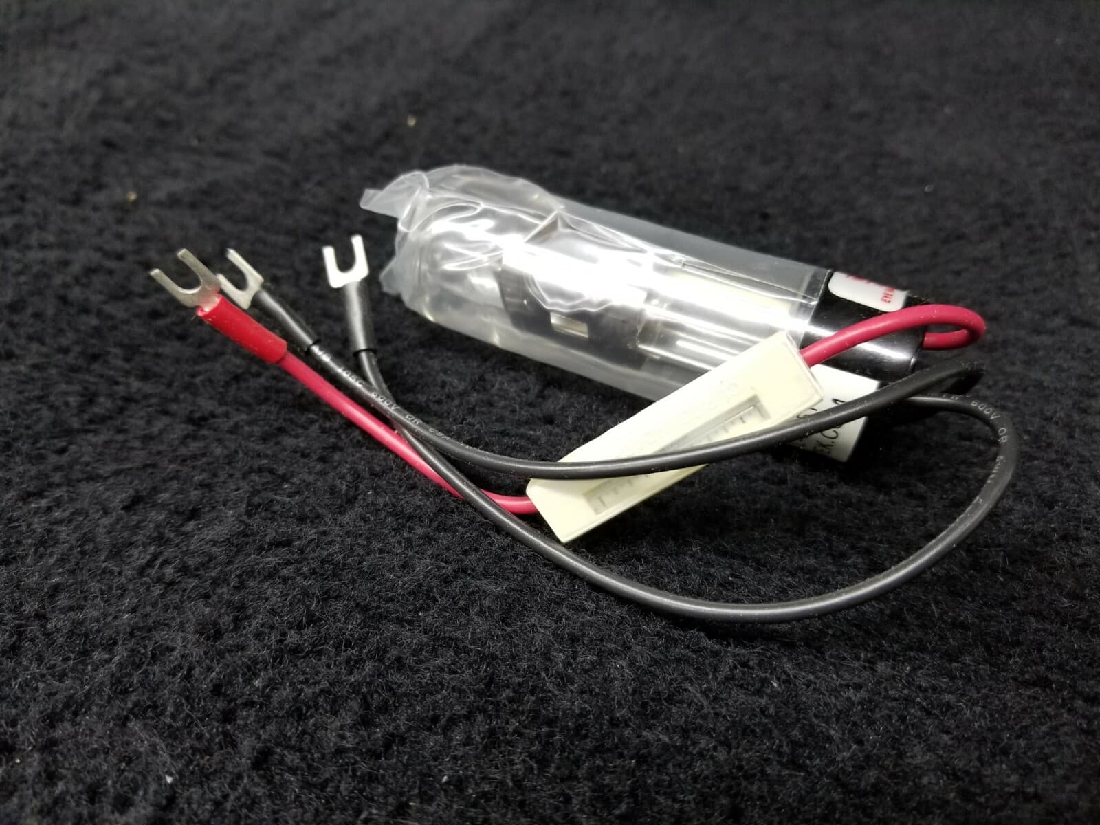 NEW! ~ Lot of 4x Sonntek L-205T Deuterium Lamp For Gilford 200 / 220 5