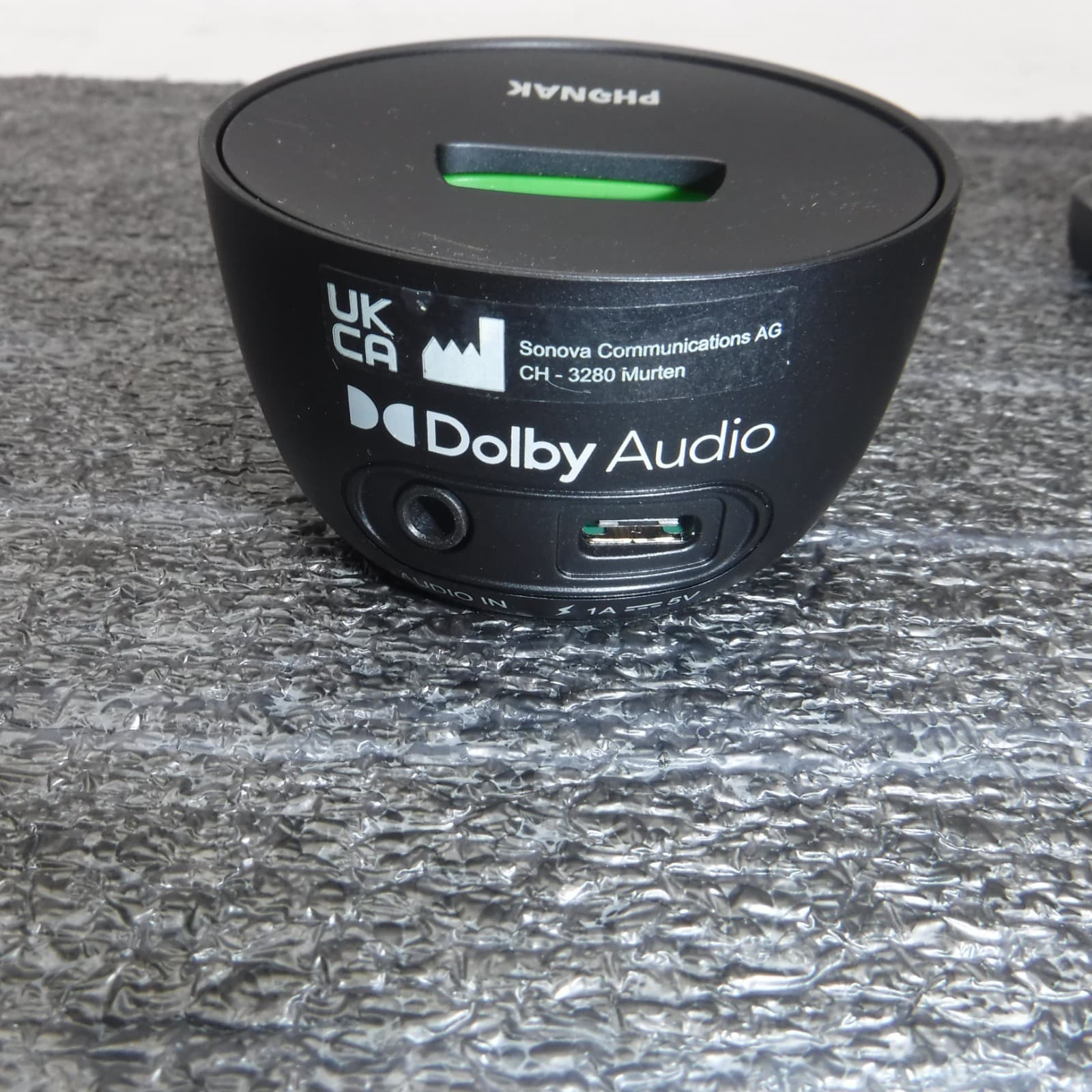 PHONAK ROGER On iN V2 MICROPHONE TRANSMITTER RECHARGEABLE W/BASE & COVER T13 E7 5